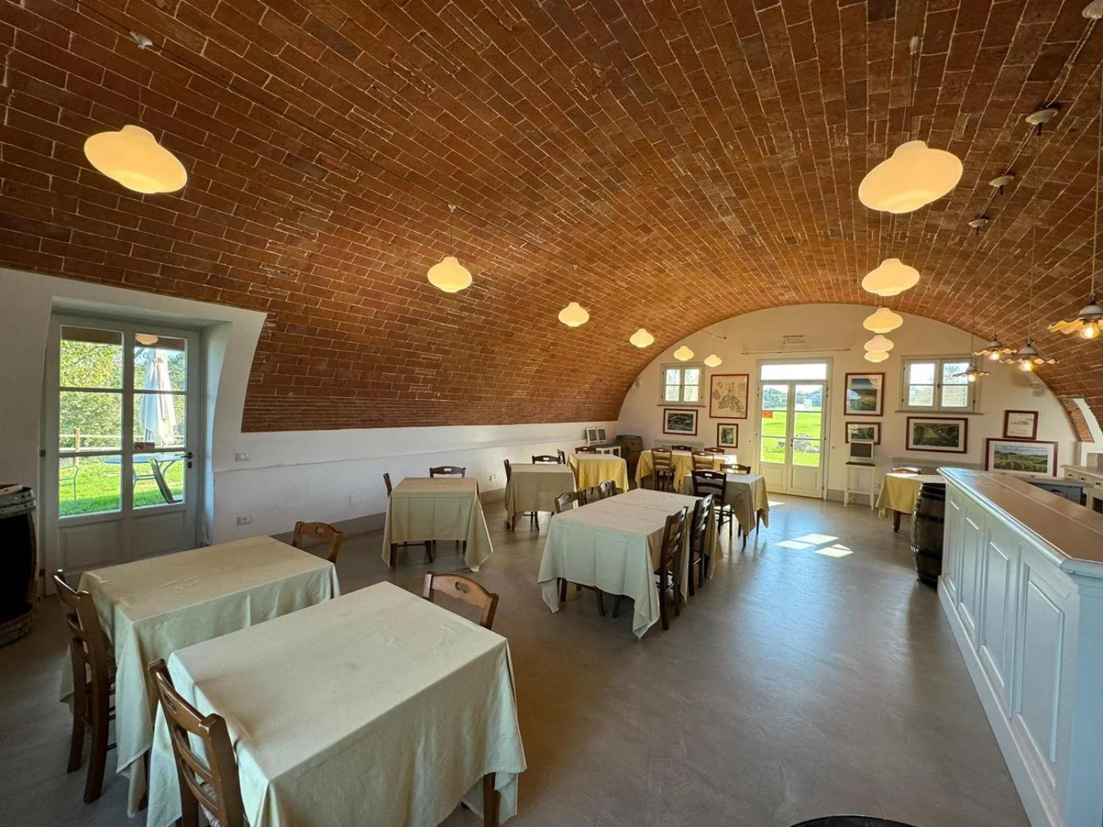 Restaurant/places to eat in Le Sodole Country Resort & Golf