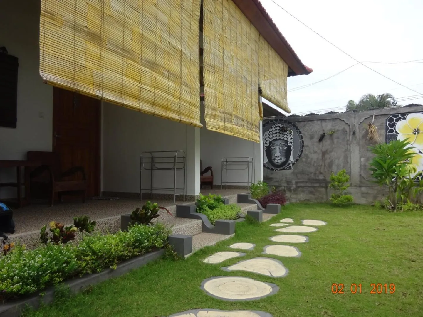 Breakfast in Murnis Bungalow