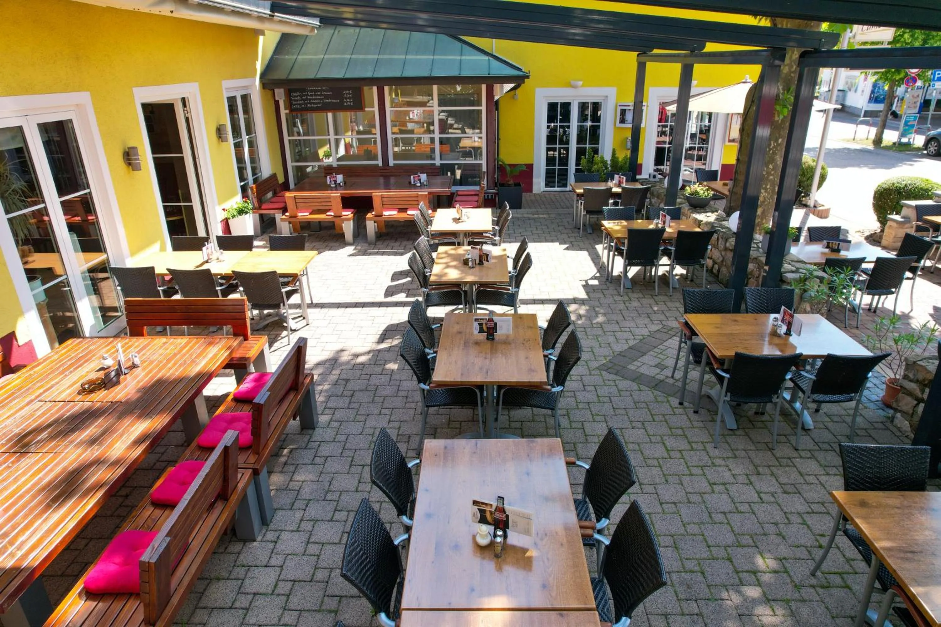 Restaurant/places to eat in Tuniberg Restaurant Hotel