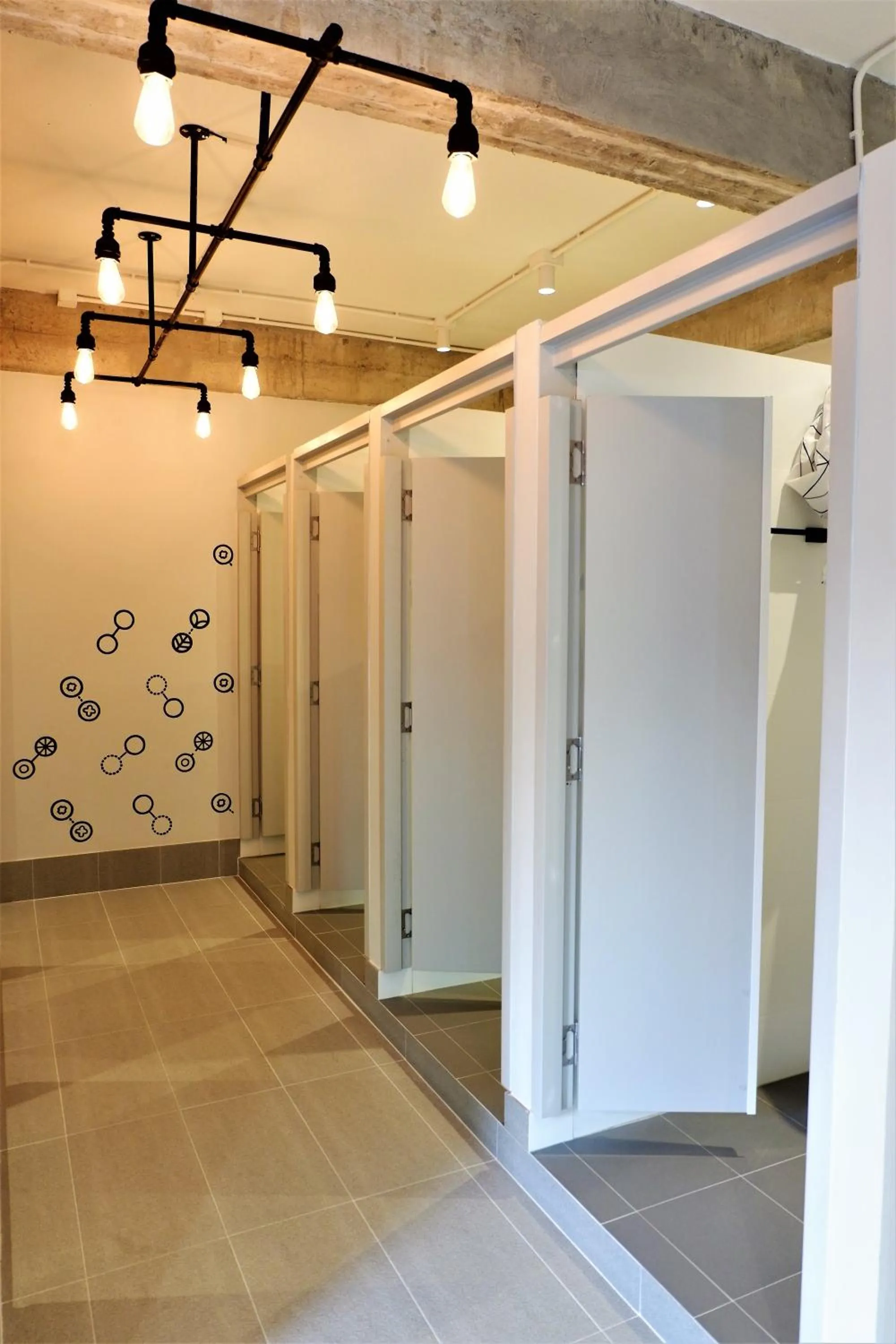 Bathroom in Bedspread Hostel