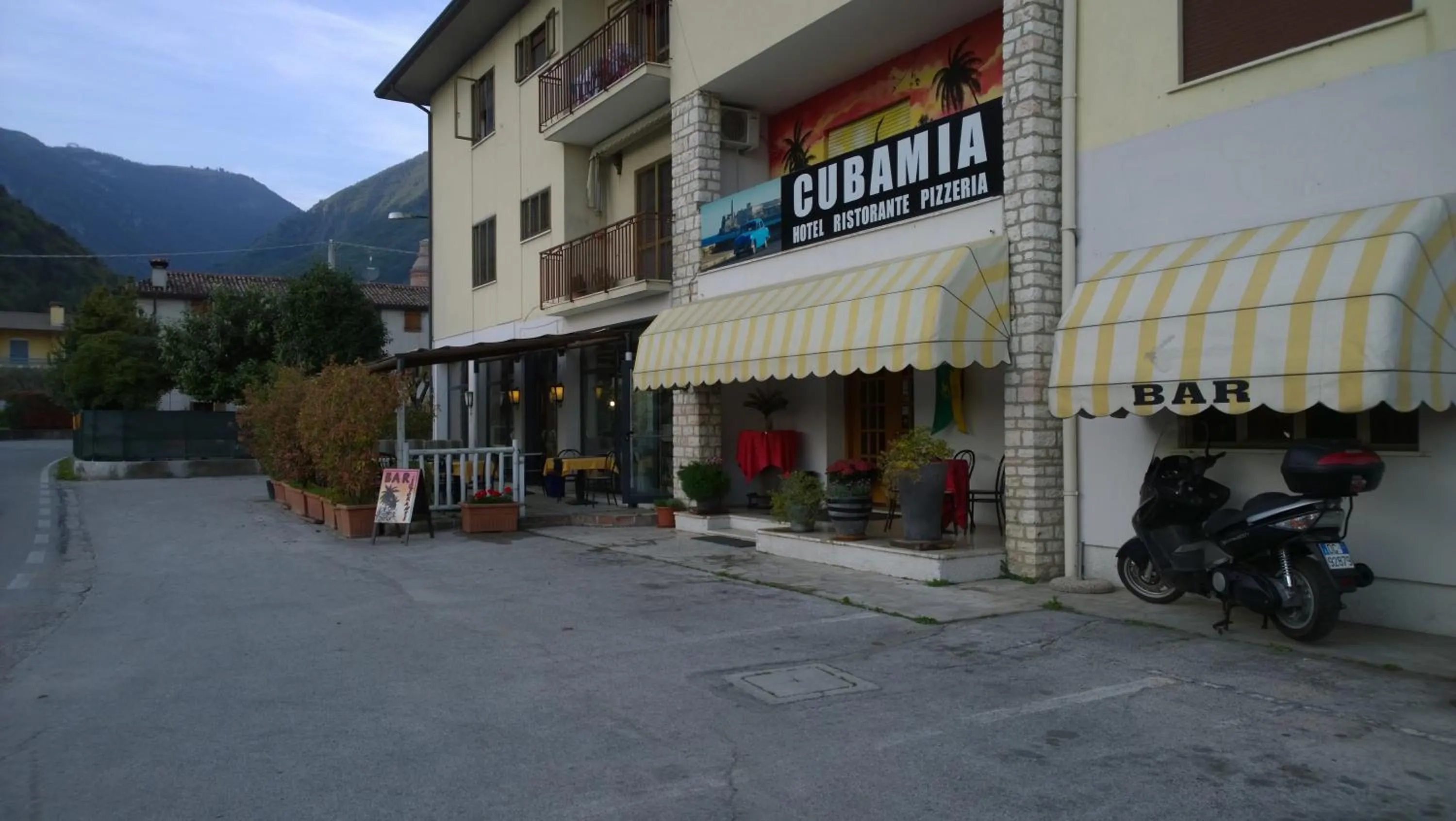 Property building in Hotel Cubamia