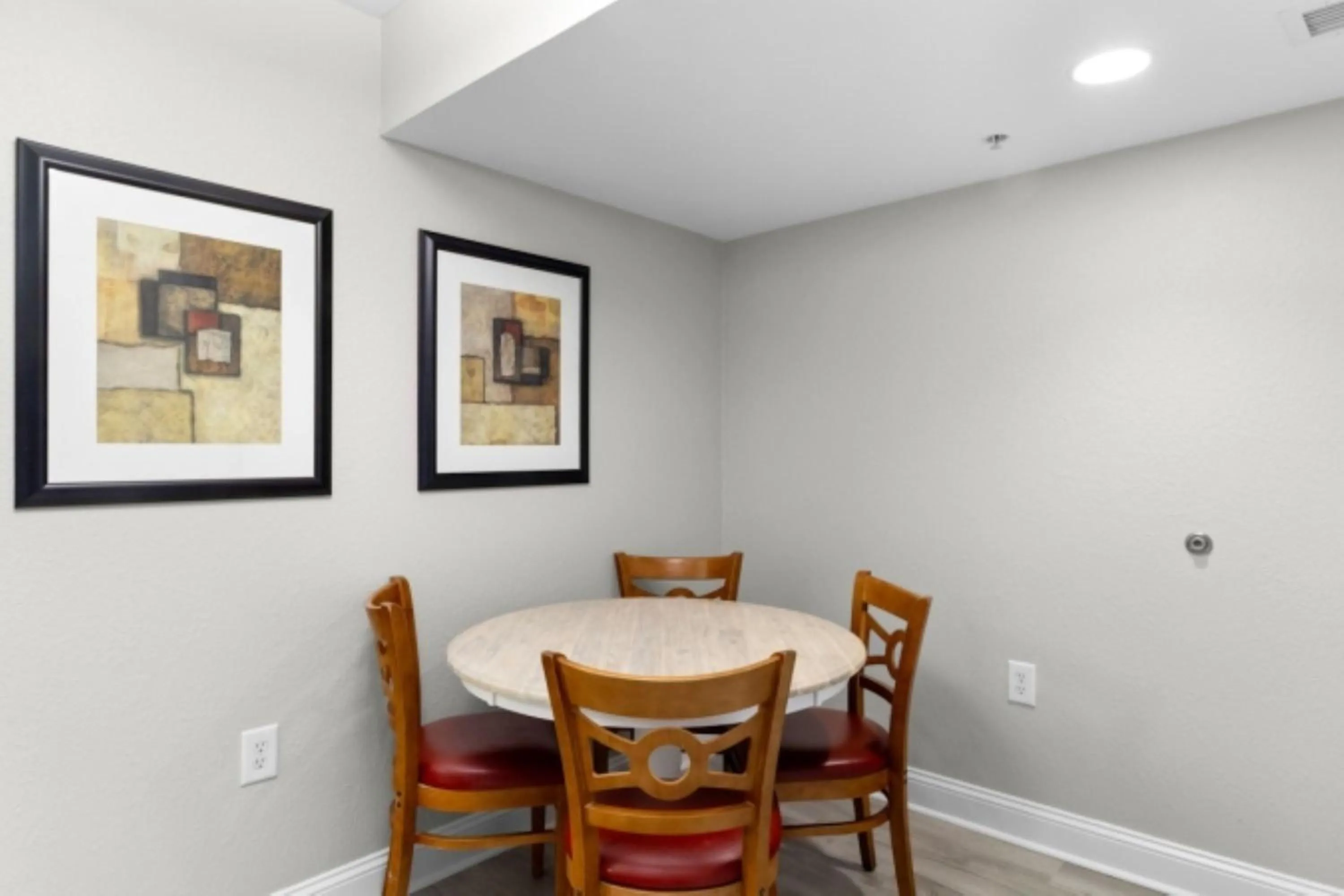 Seating area in Bay View Resort Myrtle Beach