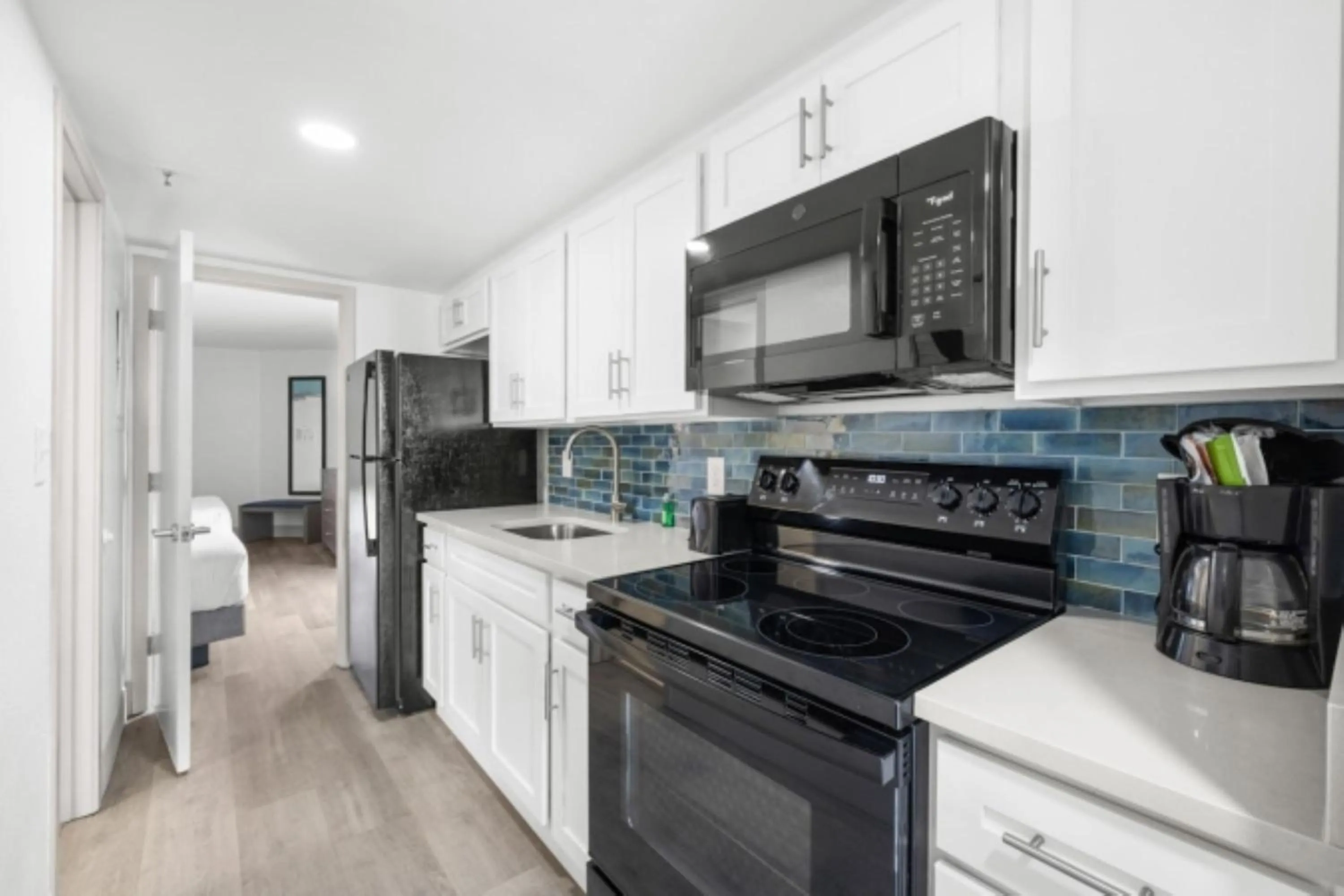 Kitchen or kitchenette in Compass Cove