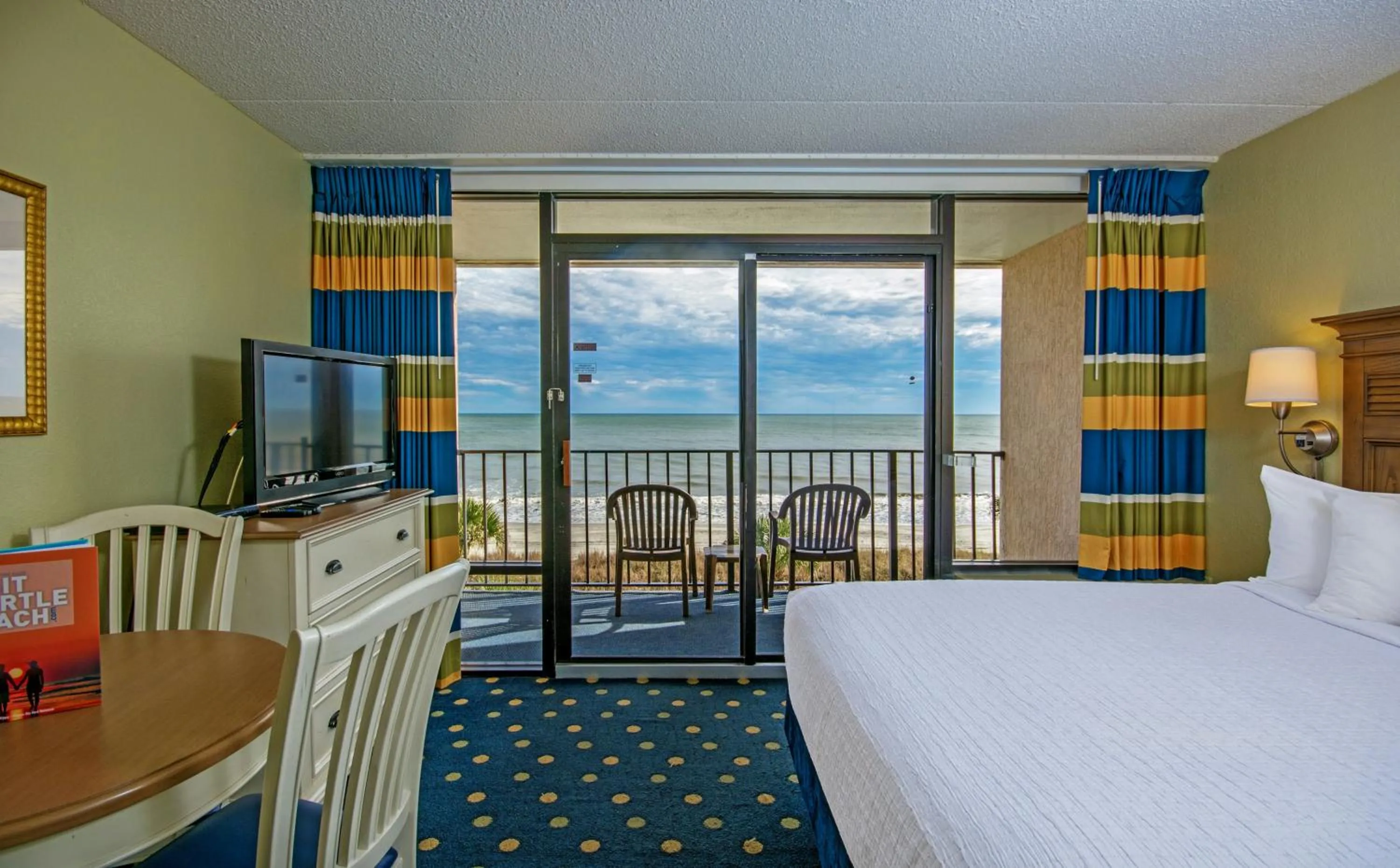 TV and multimedia, Bed in Compass Cove