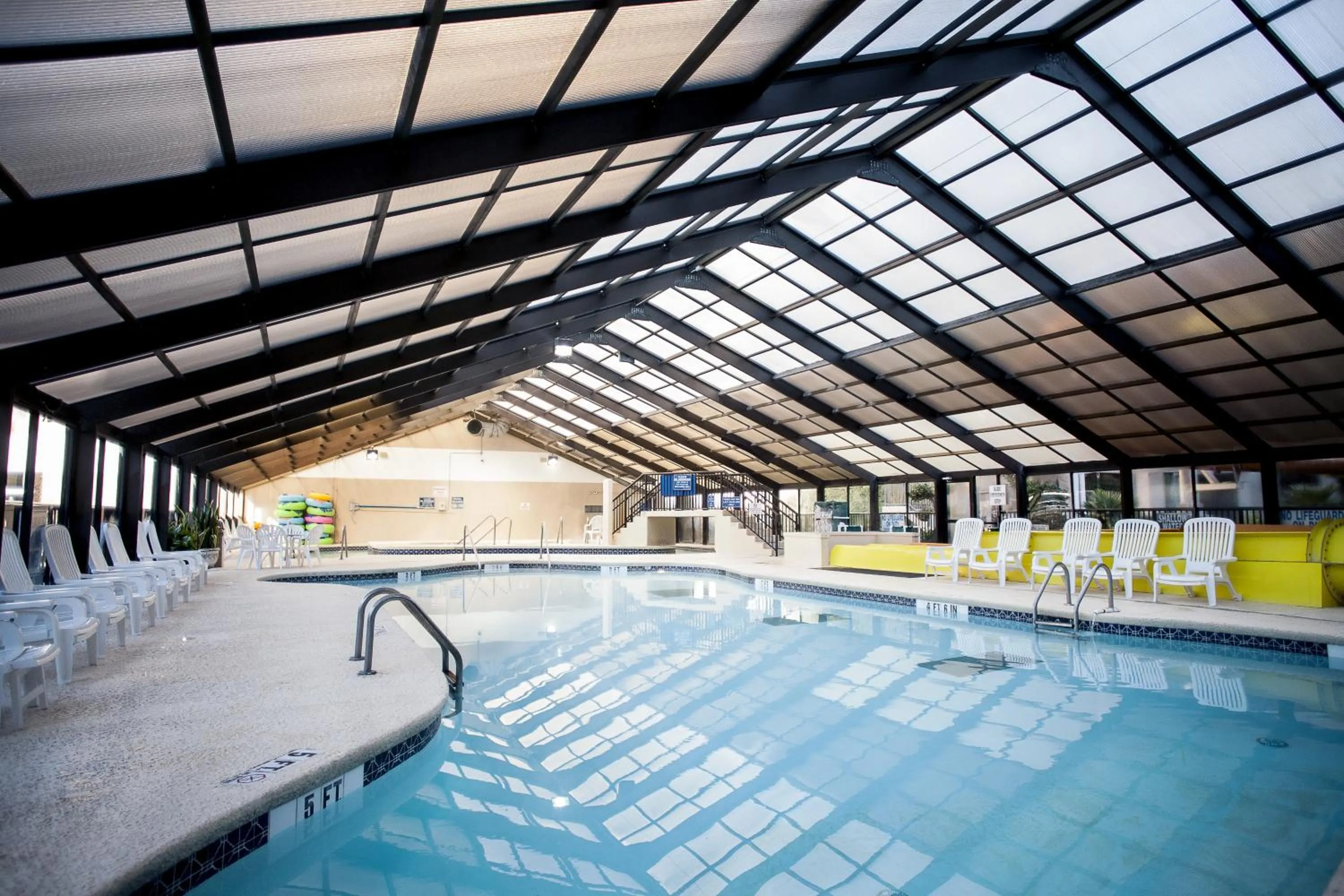 Swimming pool in Compass Cove