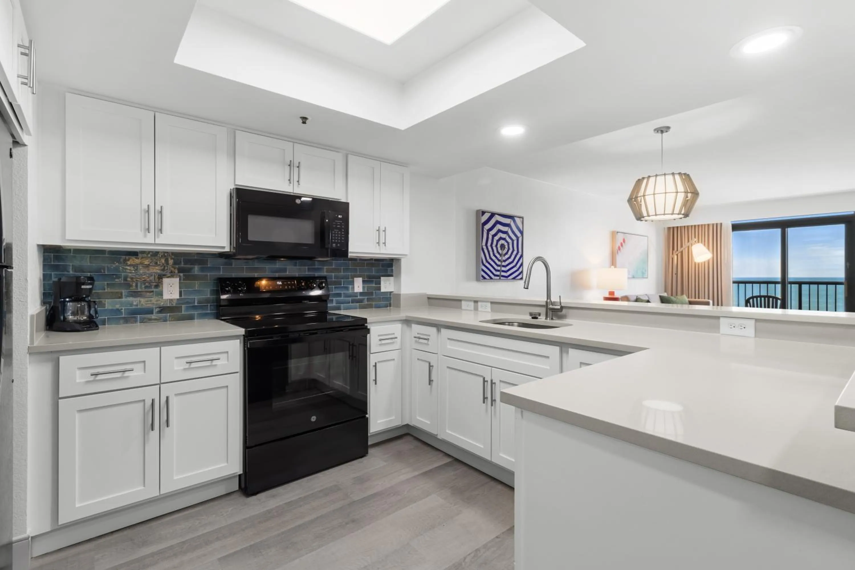 Kitchen or kitchenette in Compass Cove