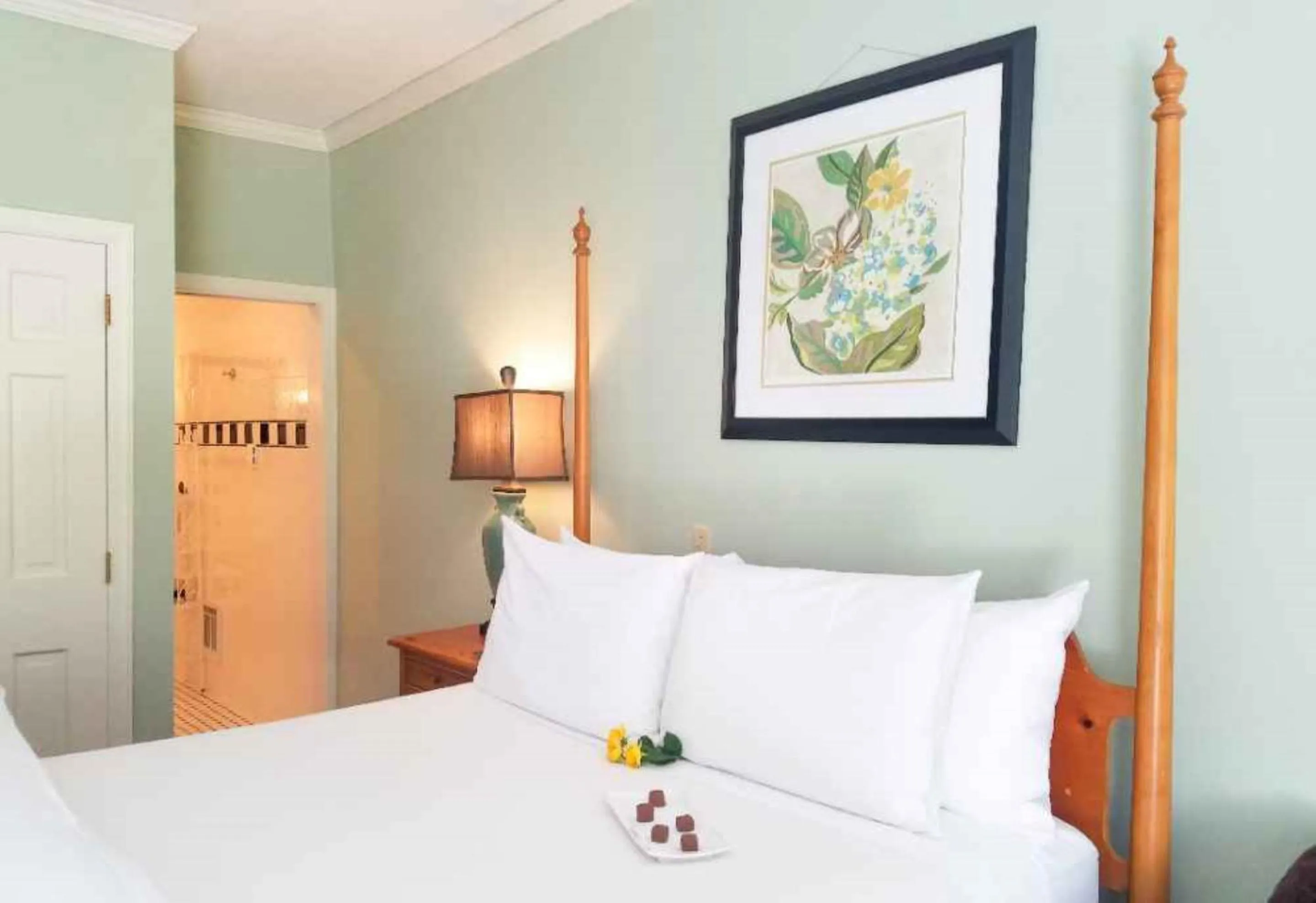 Bed in Copper Beech Inn