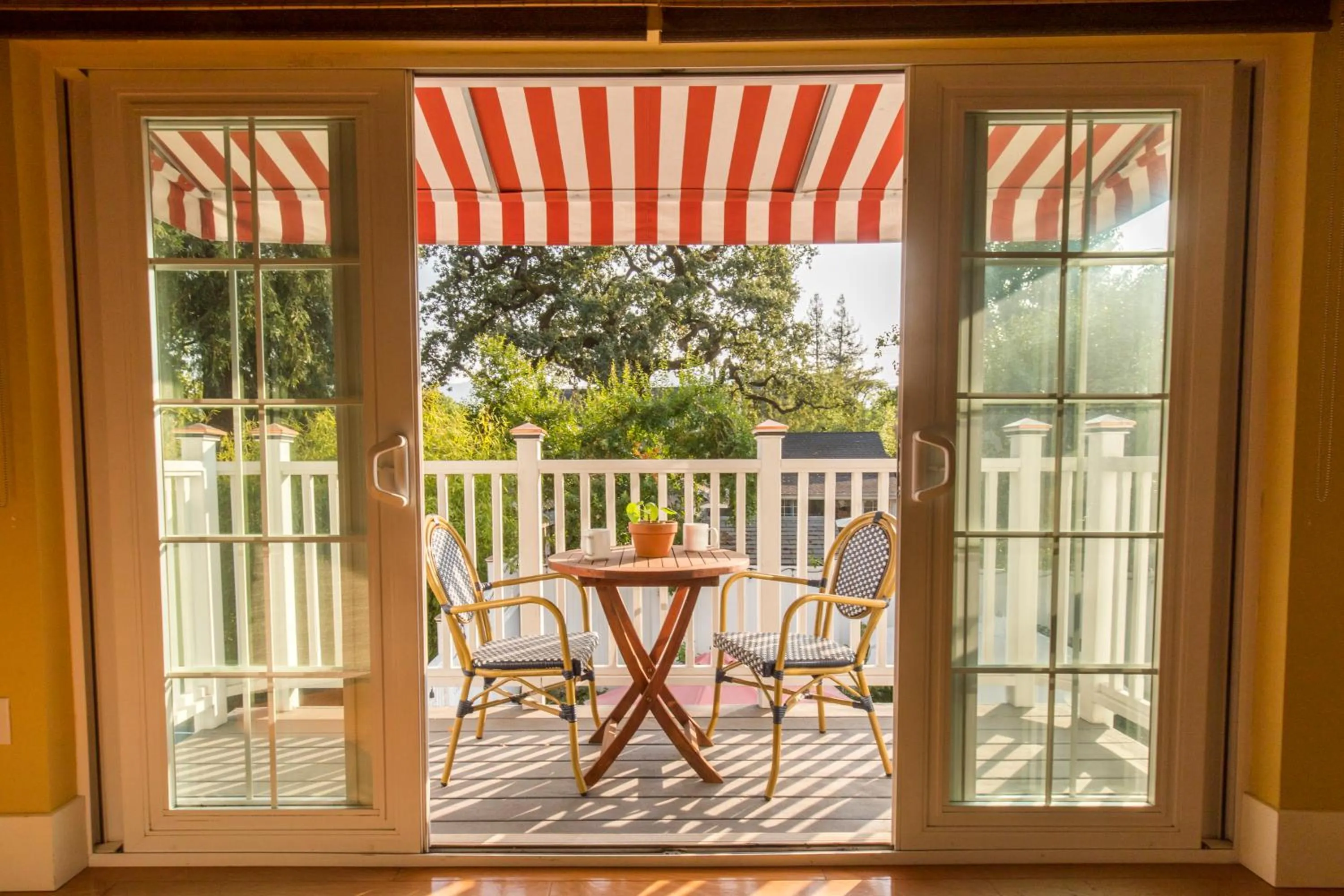 Deluxe Studio in Inn St Helena