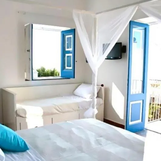 Deluxe Double Room with Balcony and Sea View in SalinArte