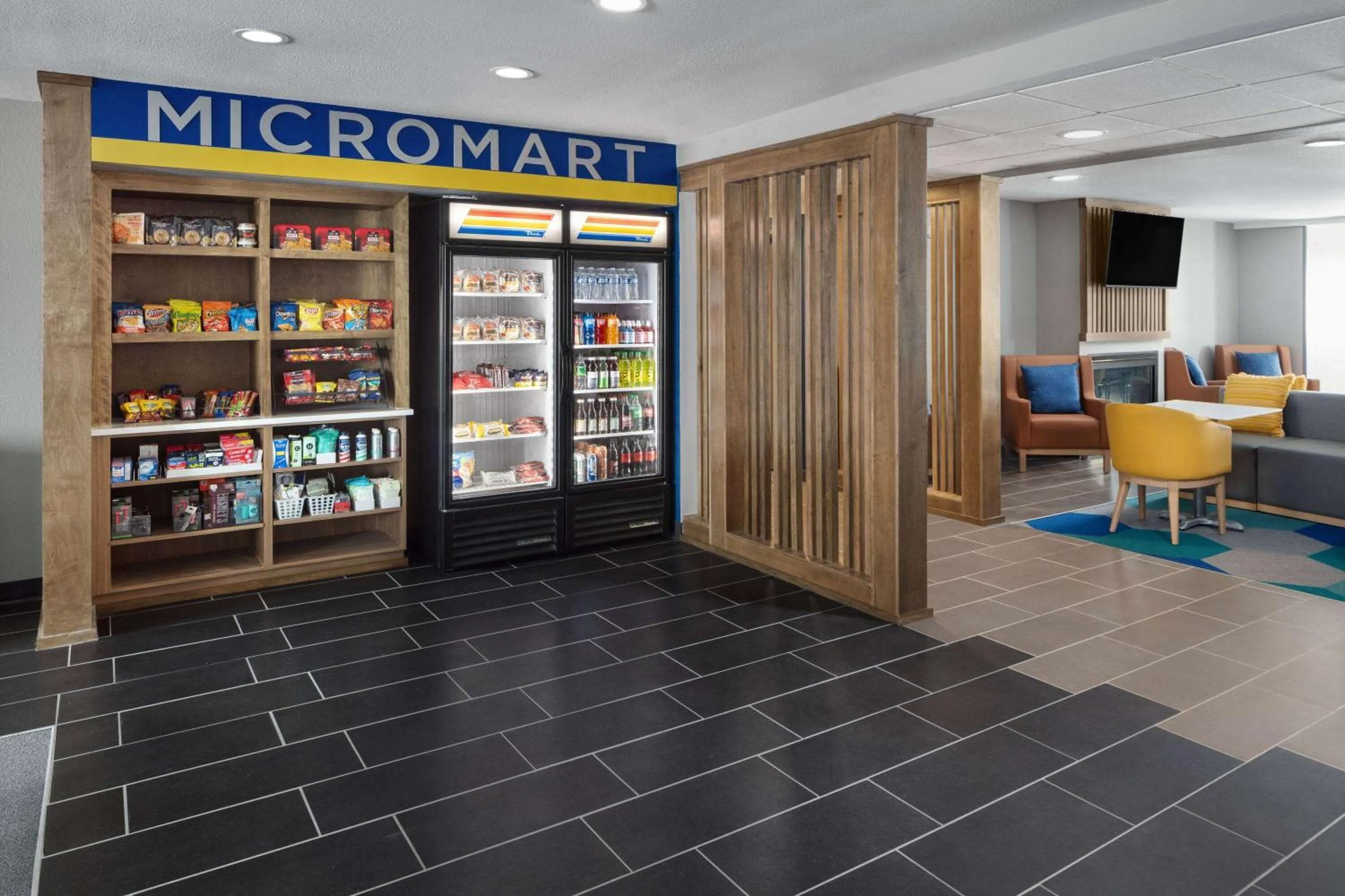 Food and drinks in Microtel Inn & Suites by Wyndham Rapid City