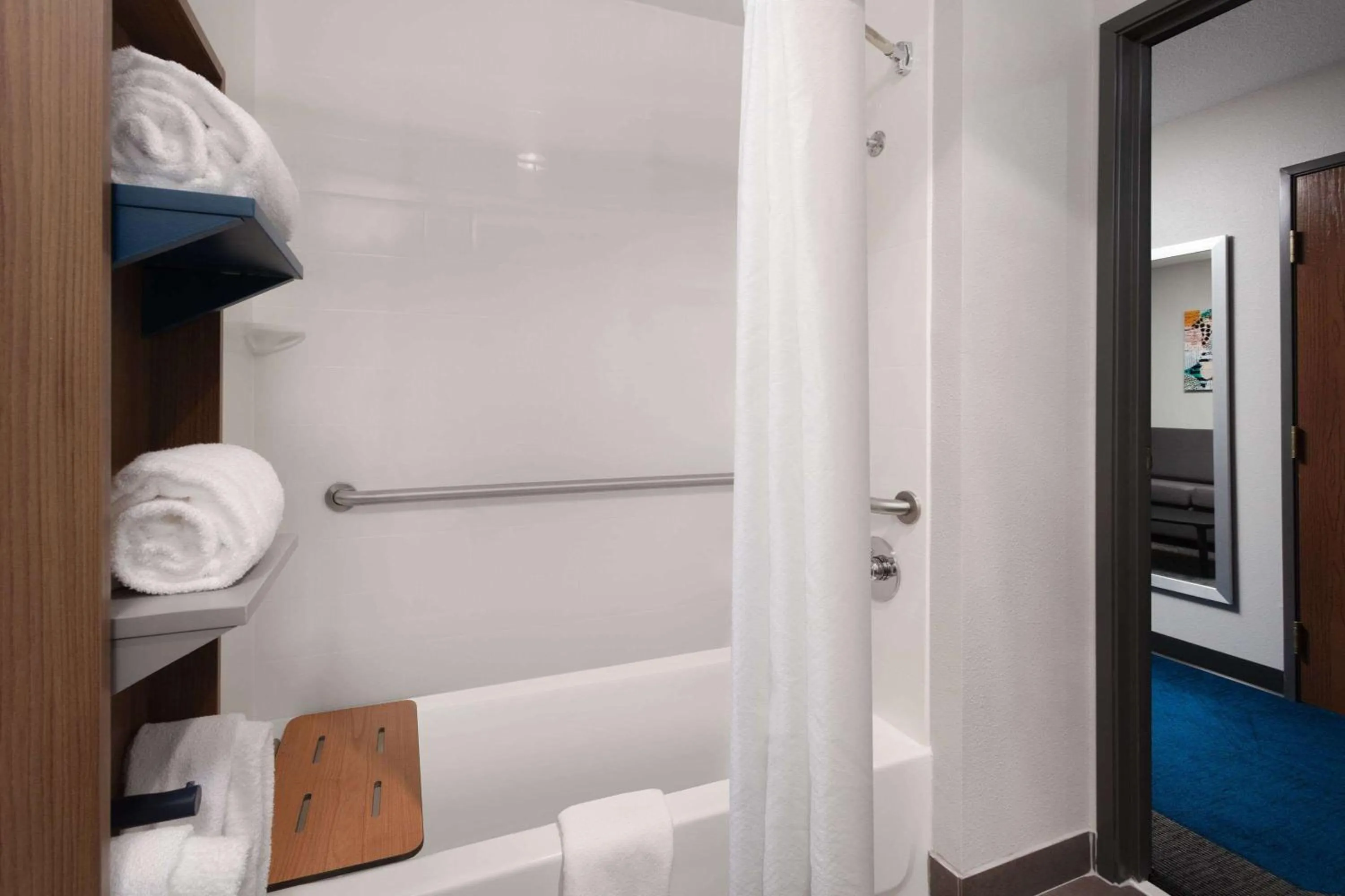 Bathroom, Bed in Microtel Inn & Suites by Wyndham Rapid City