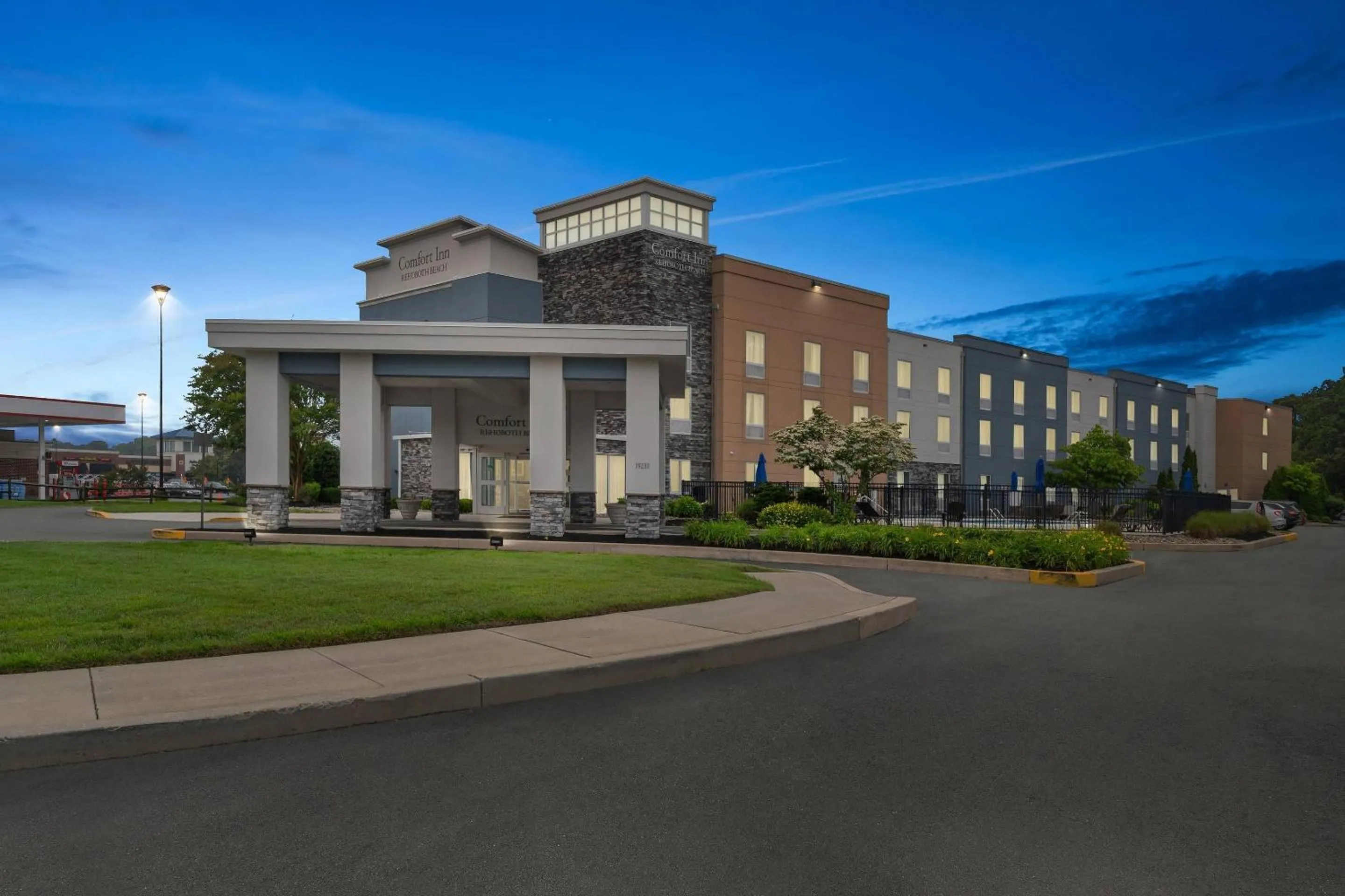 Property building in Comfort Inn Rehoboth Beach