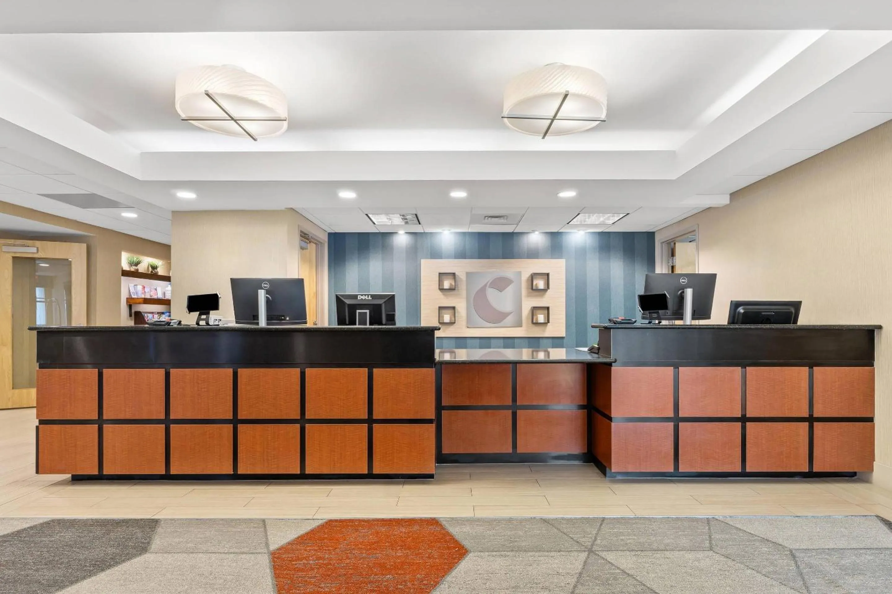 Lobby or reception in Comfort Inn Rehoboth Beach