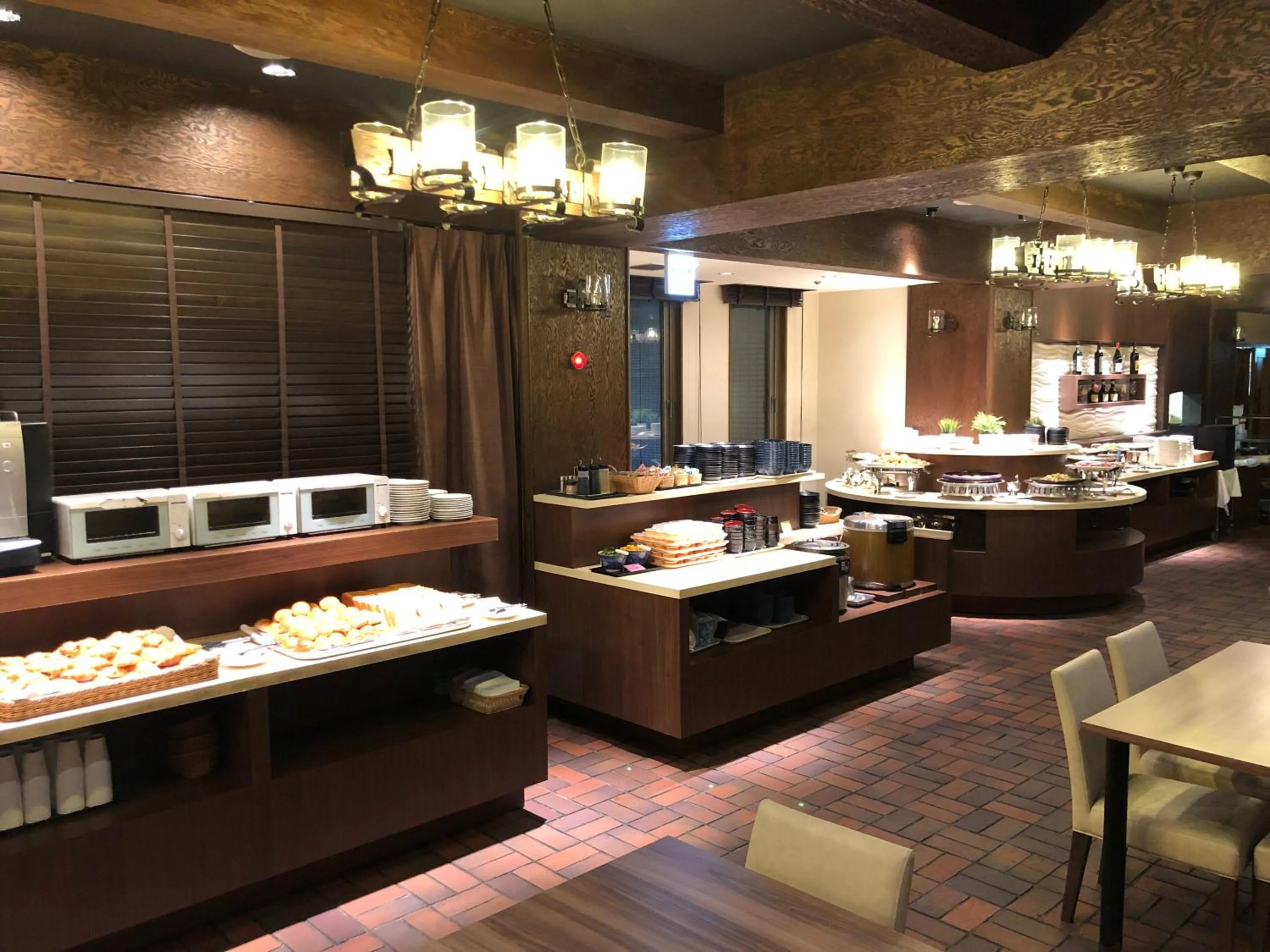 Restaurant/places to eat in Hotel il Grande Umeda