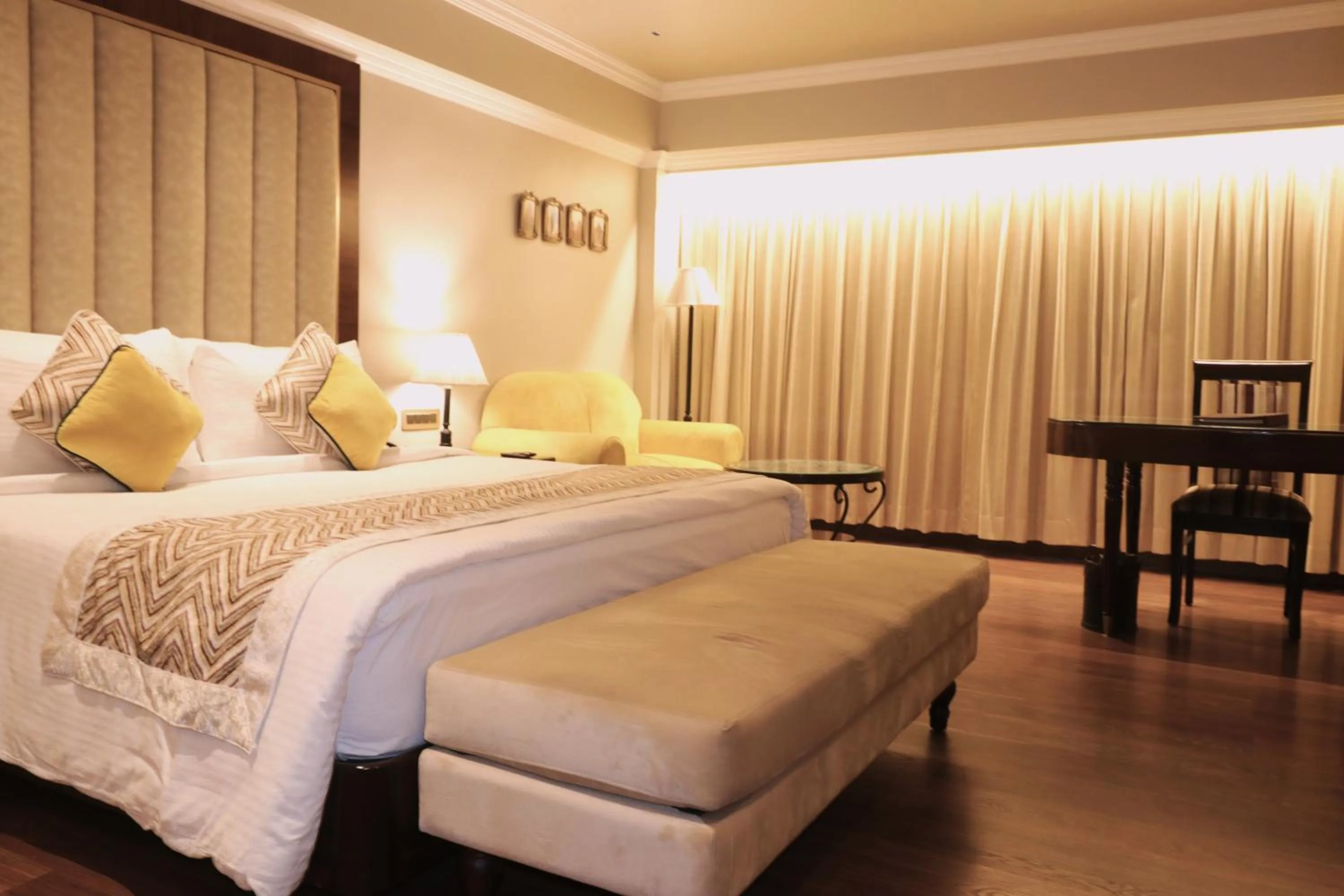 Bed in Hotel Swosti Premium Bhubaneswar