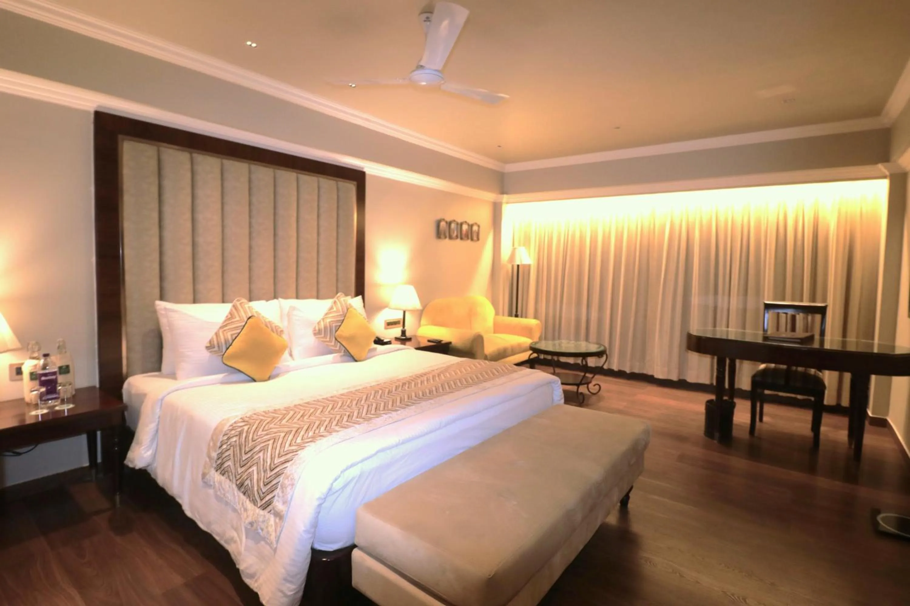 Bed in Hotel Swosti Premium Bhubaneswar