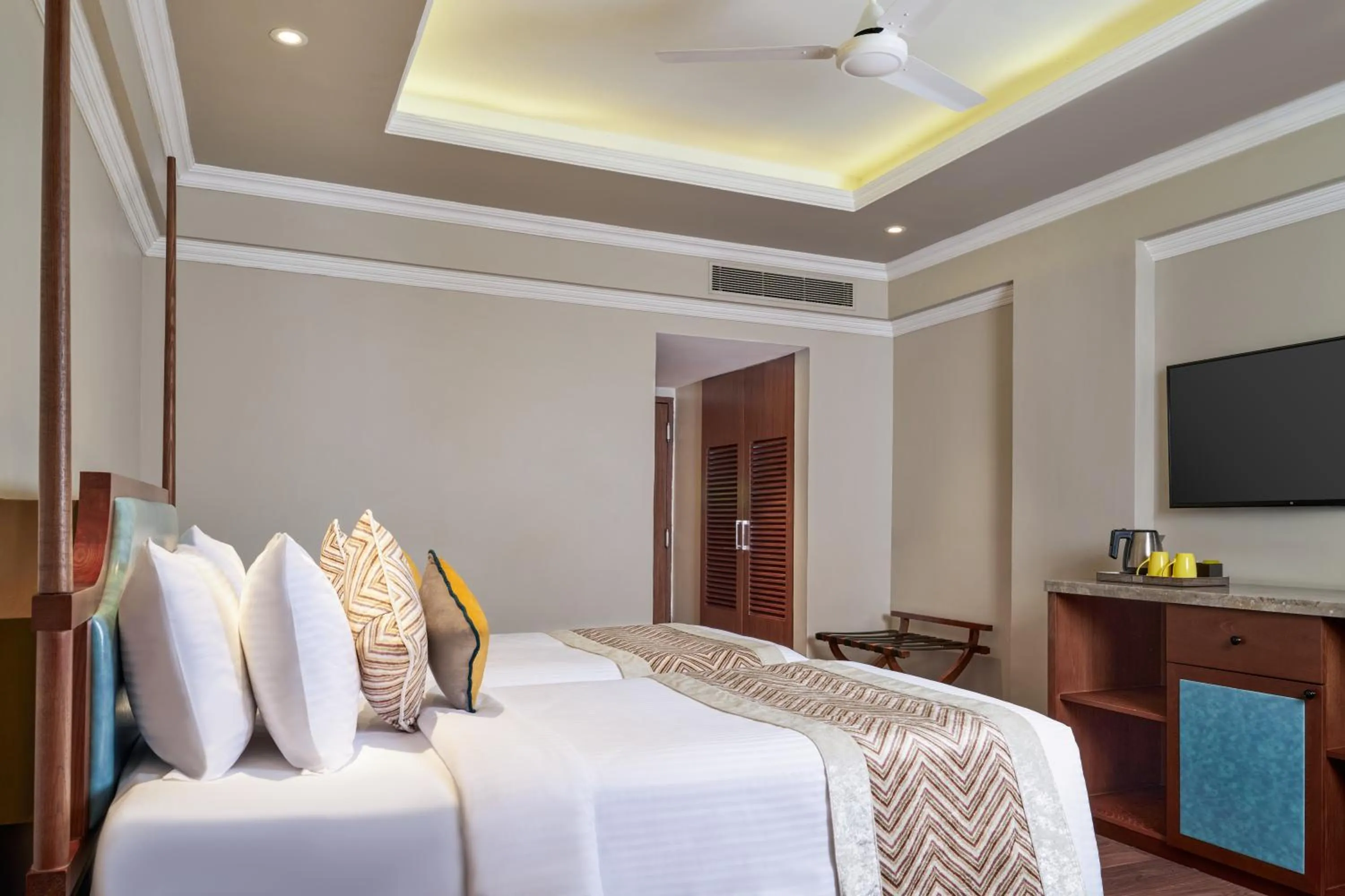 Bedroom, Bed in Hotel Swosti Premium Bhubaneswar