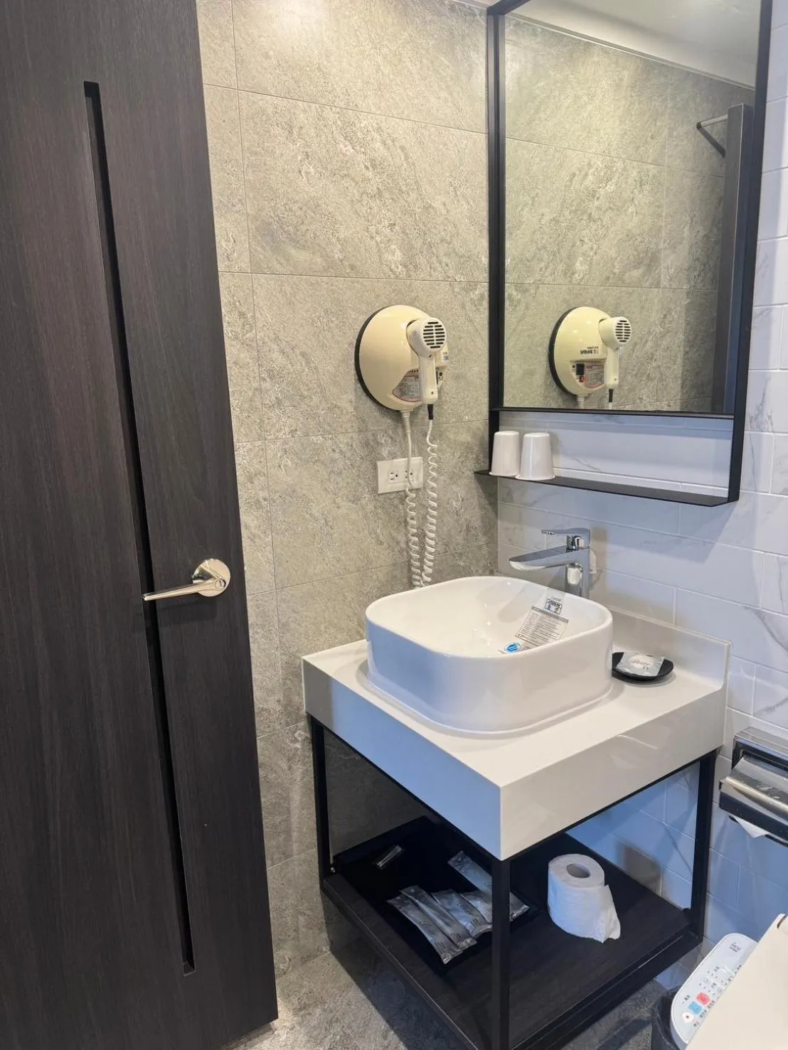 Bathroom in Delight Hotel