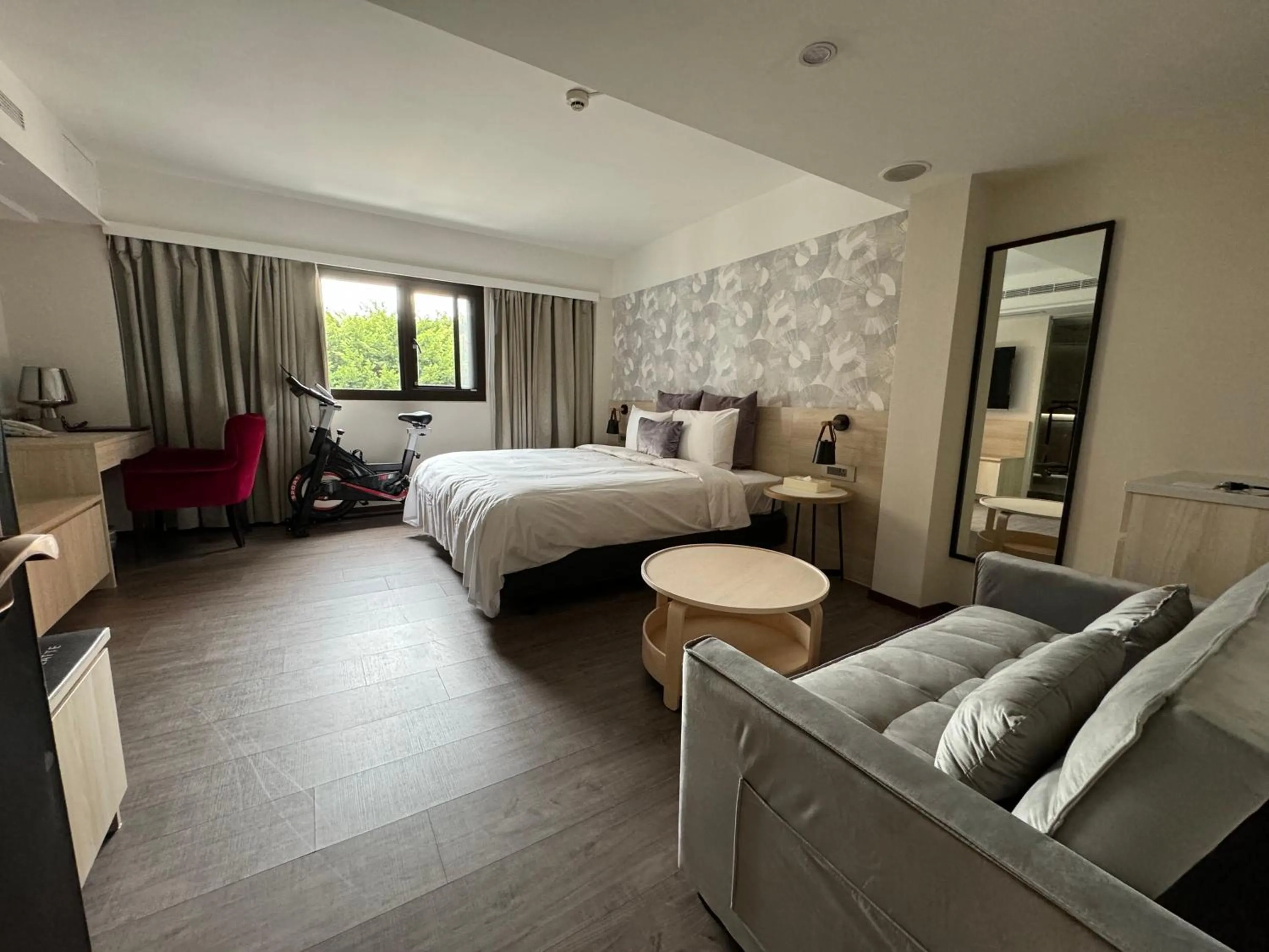 Photo of the whole room, Bed in Delight Hotel