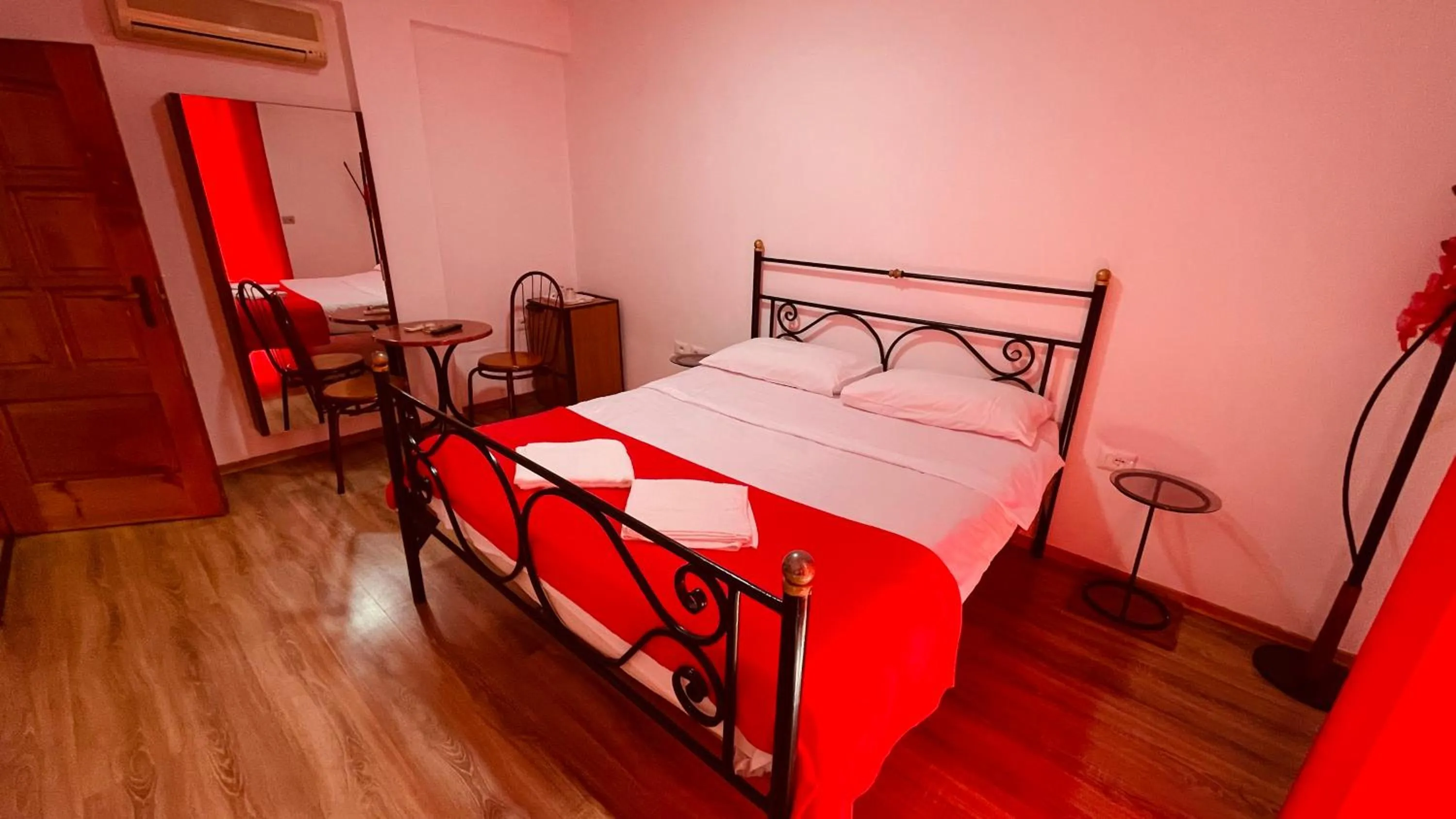 Bedroom, Bed in Hotel Drinos