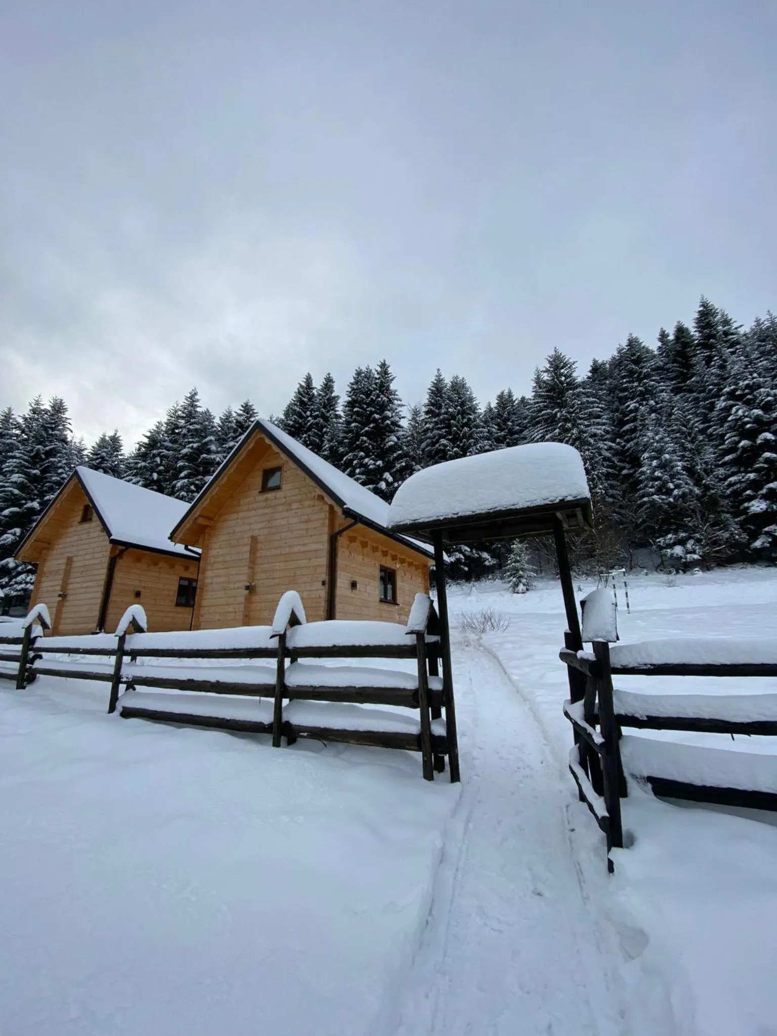 Property building in Chata "na Końcu" Świata