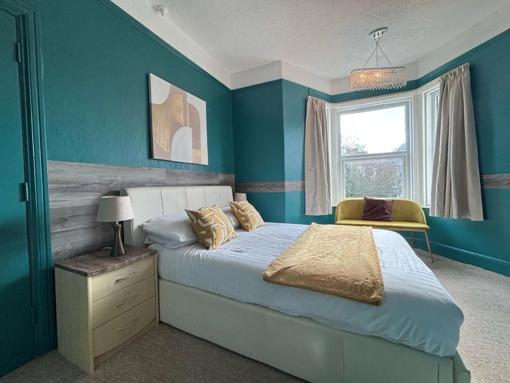 Bed in Three Palms Hotel