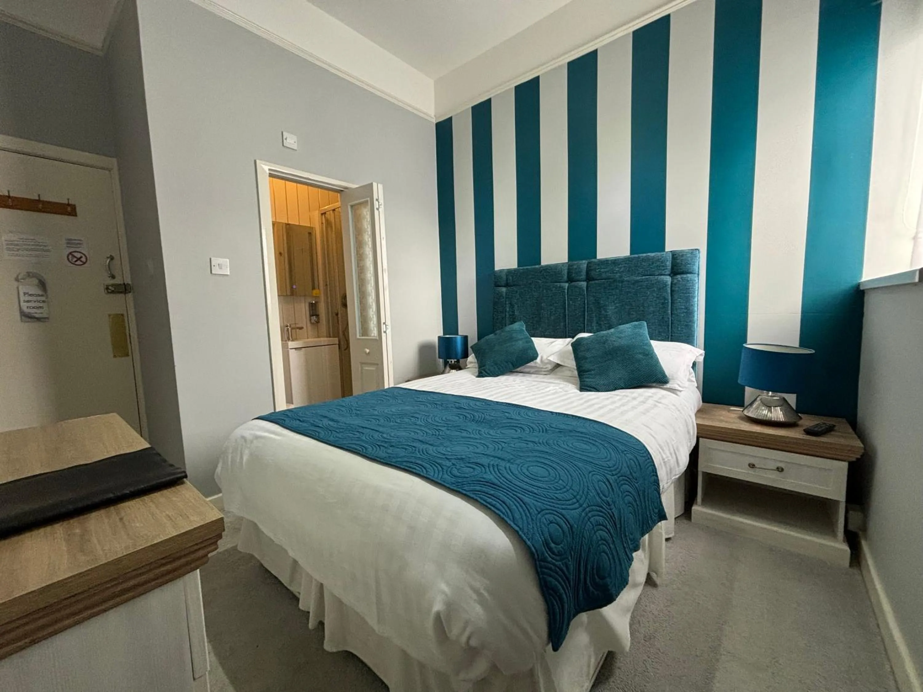 Bed in Three Palms Hotel