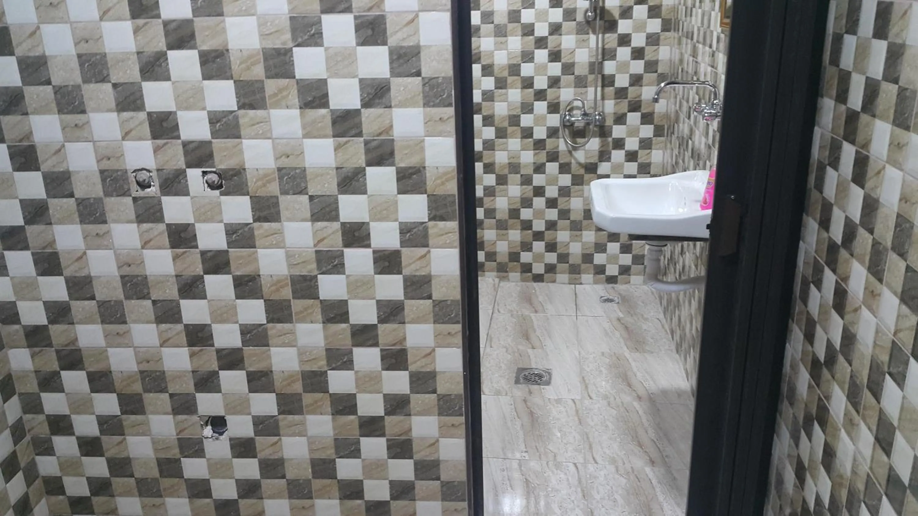 Bathroom in Al-Houriat Hotel