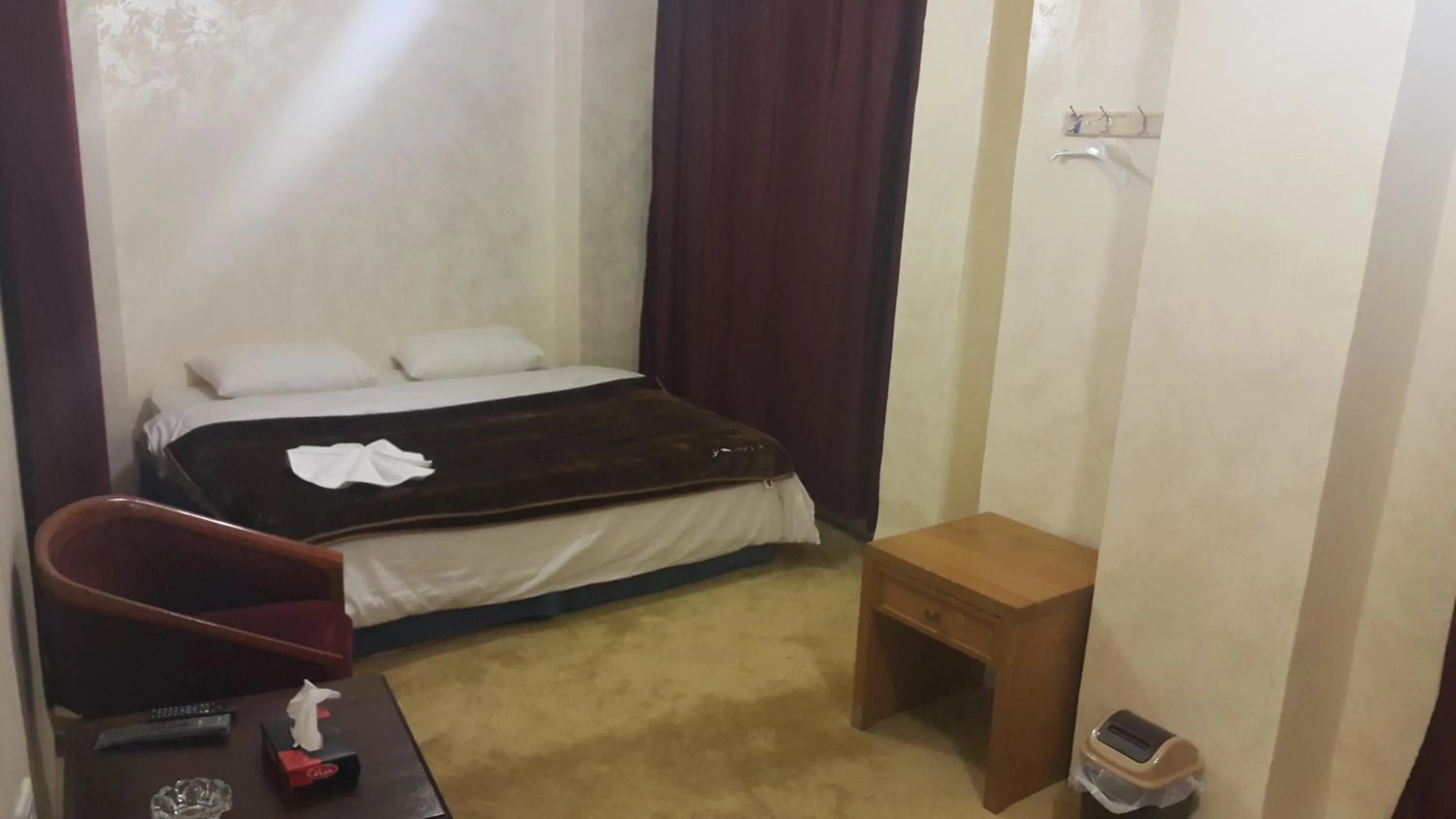 Bedroom, Bed in Al-Houriat Hotel