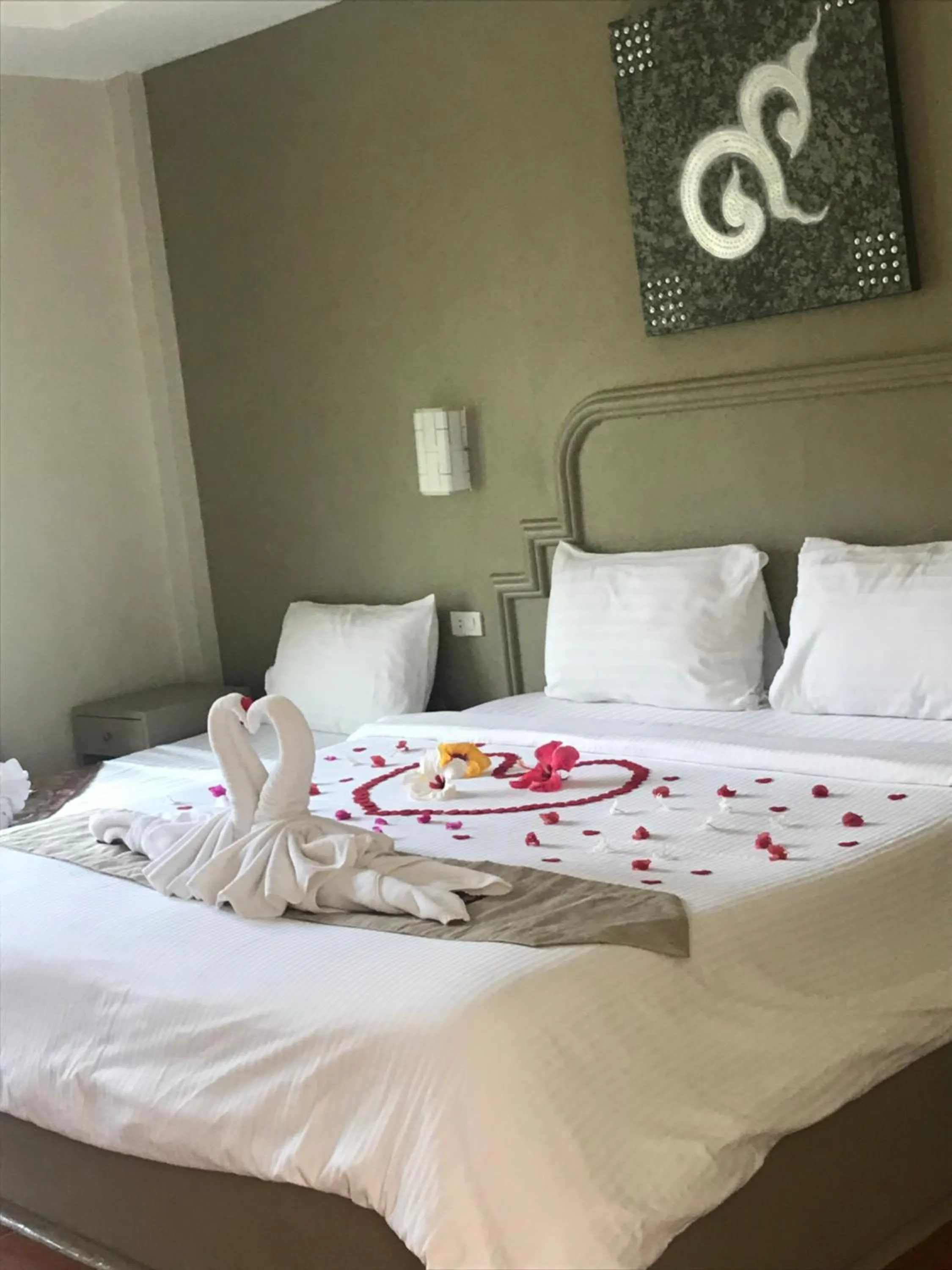 Bedroom, Bed in Tropical Palm