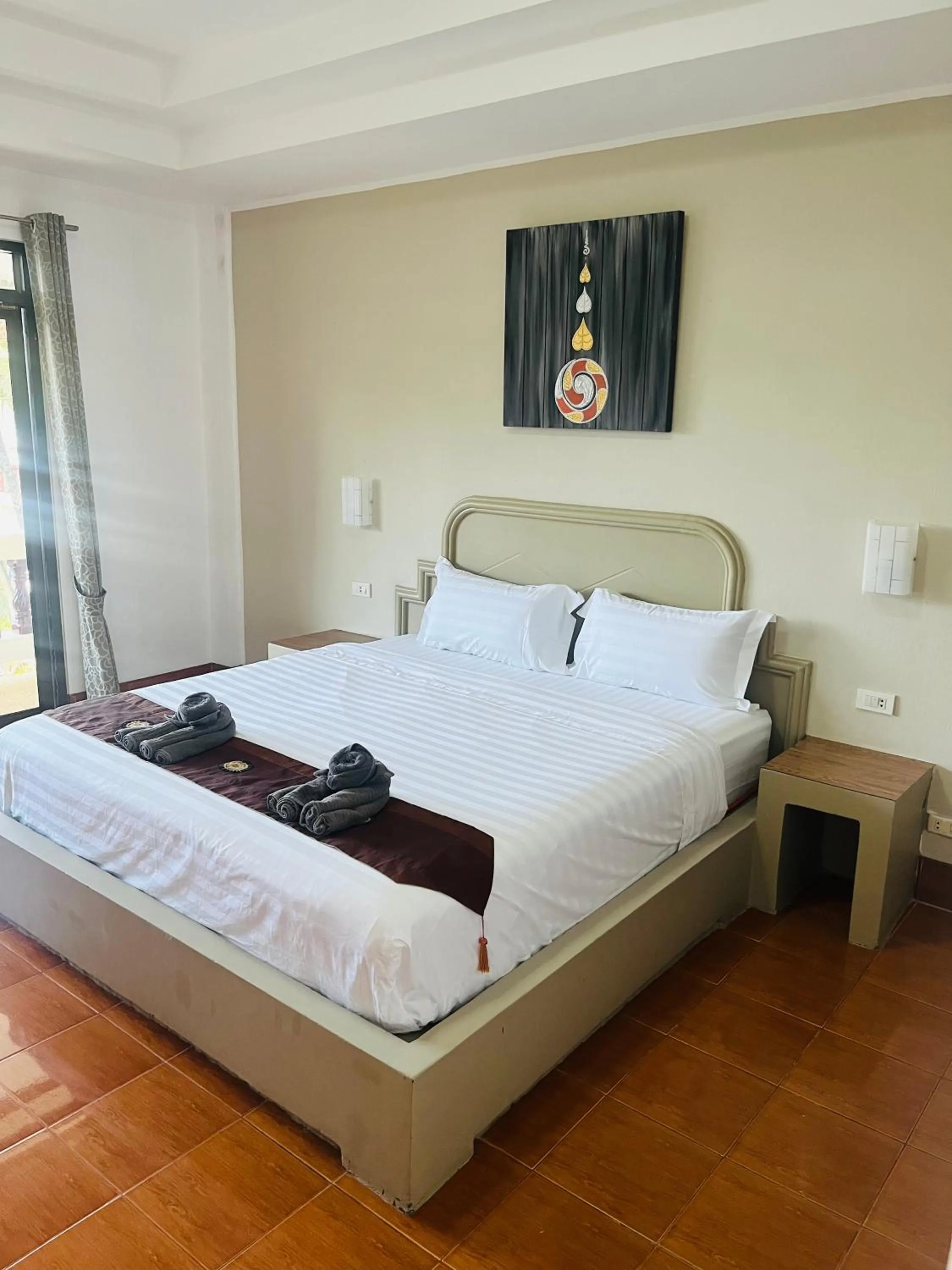 Bed in Tropical Palm