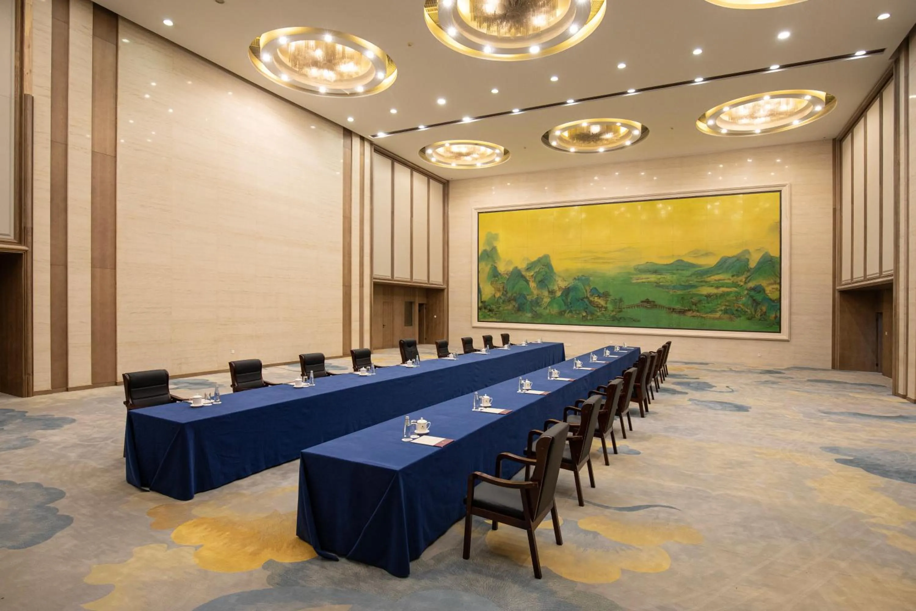 Beijing Palace Soluxe Hotel Astana