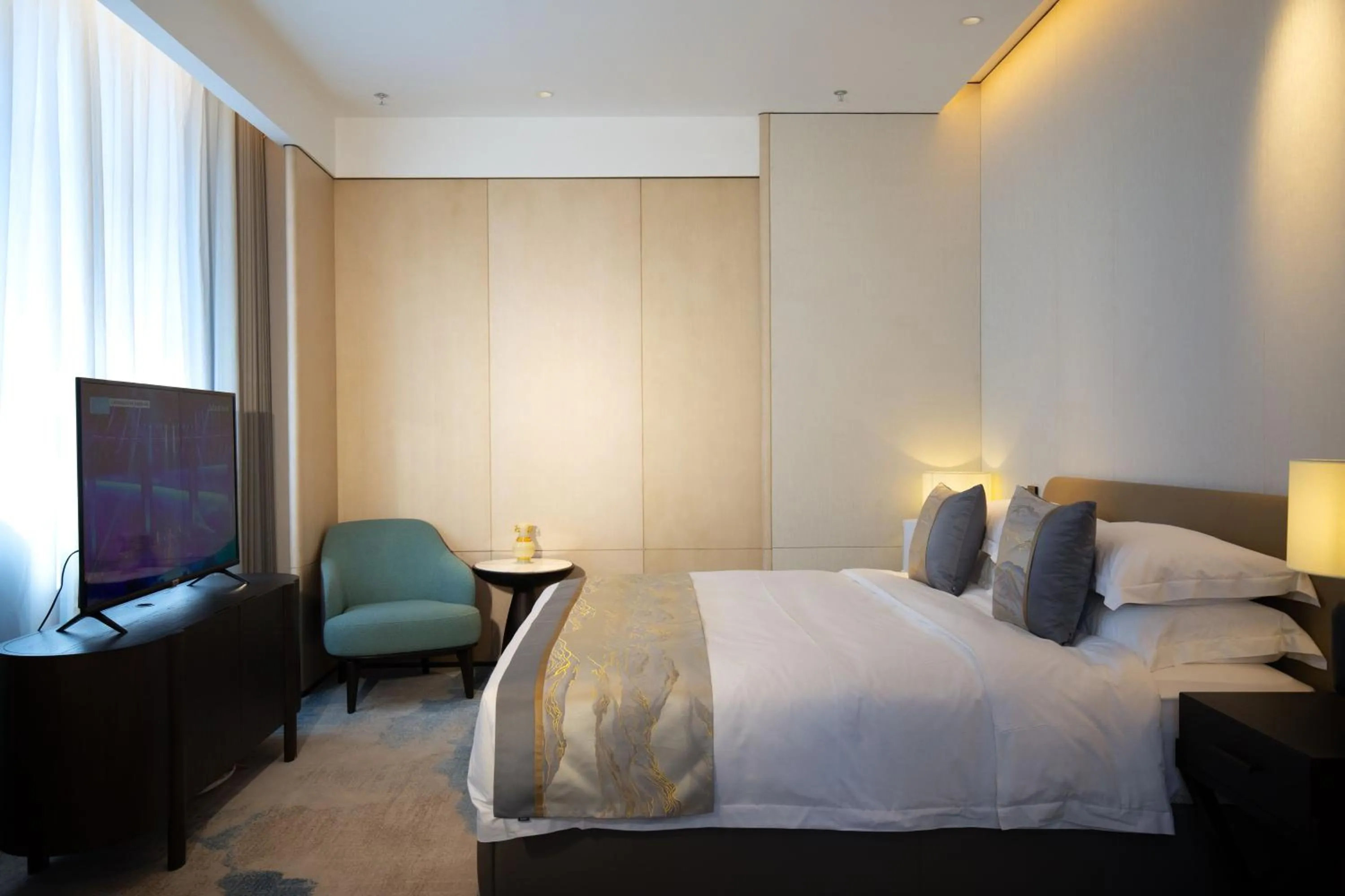 Bedroom, Bed in Beijing Palace Soluxe Hotel Astana