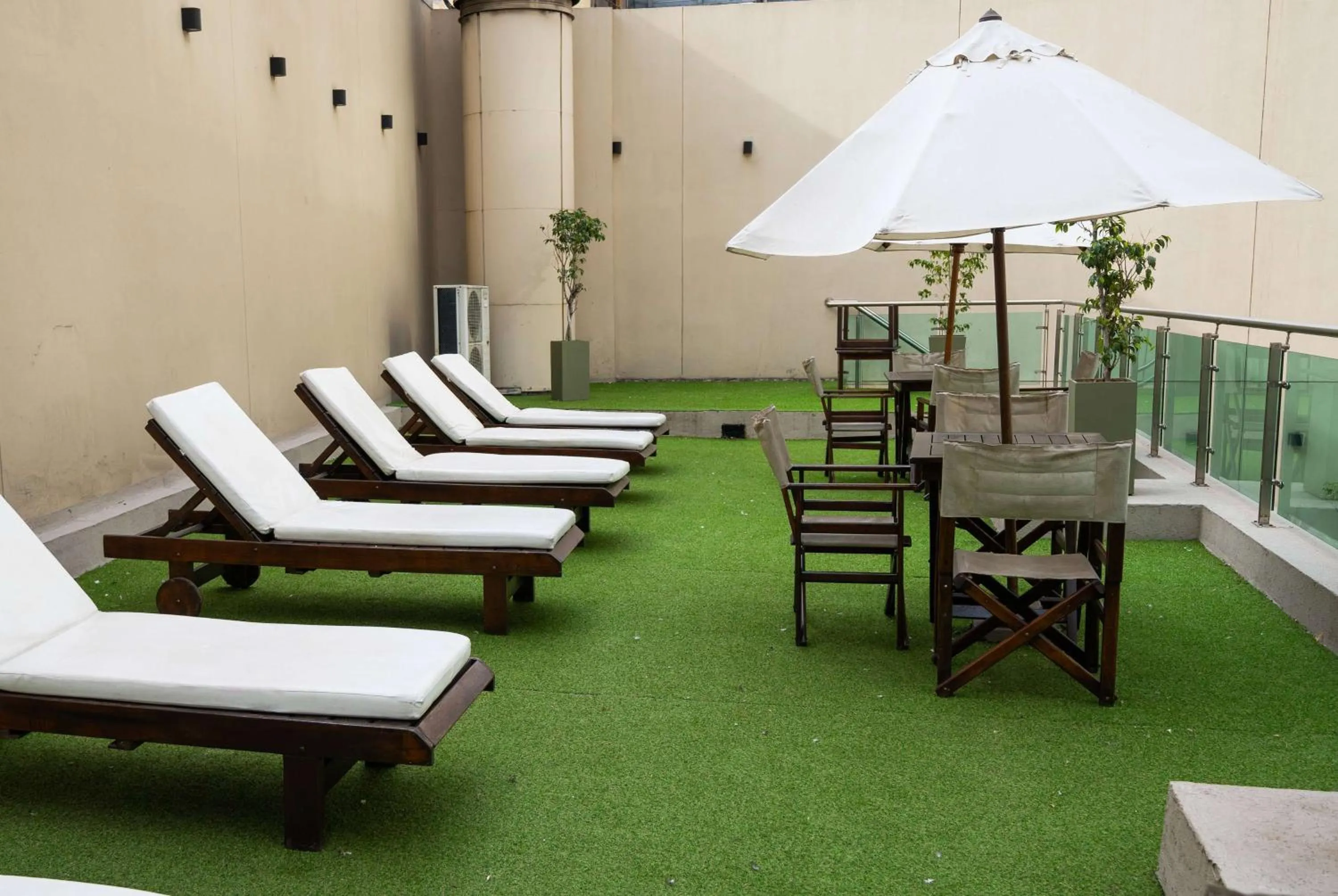 Swimming pool in Dazzler by Wyndham Buenos Aires Recoleta