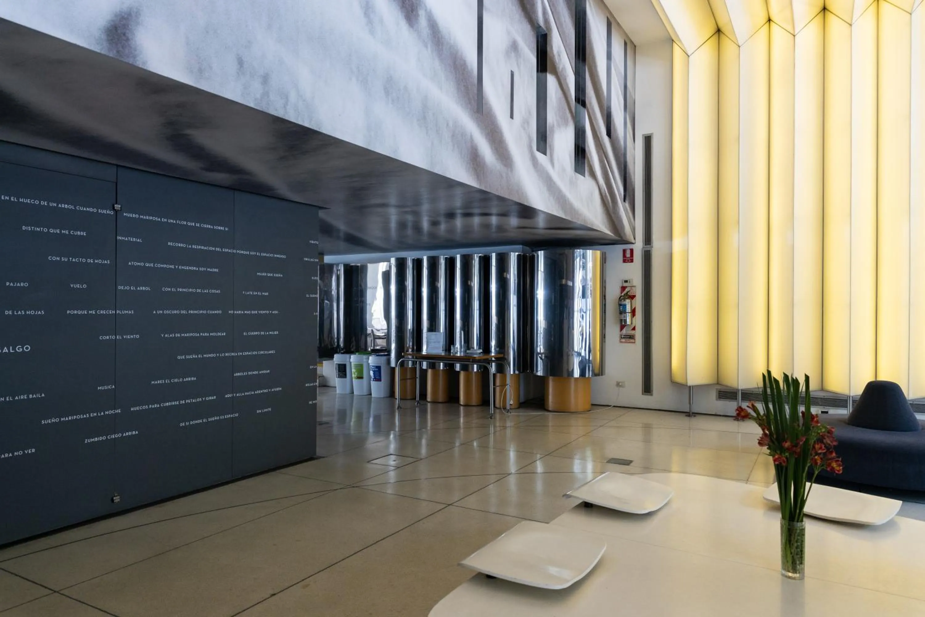 Lobby or reception in Dazzler by Wyndham Buenos Aires Recoleta