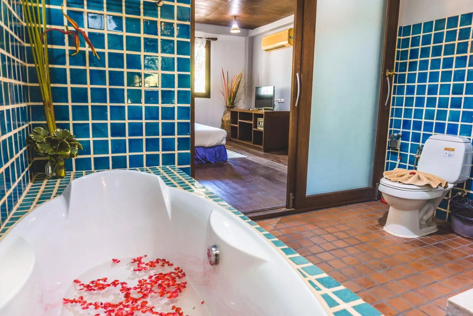 Bathroom in Chaweng Park Place