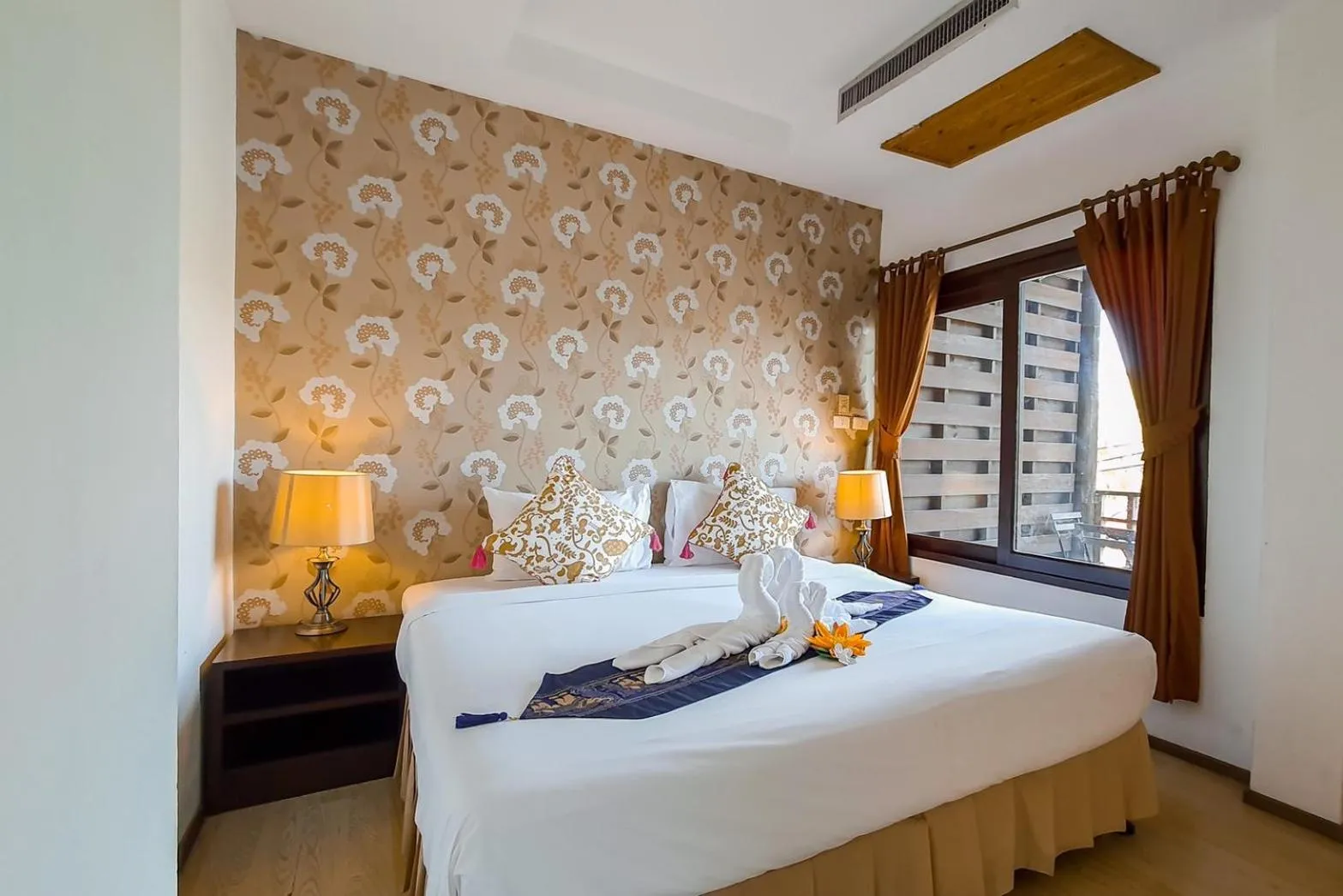 Bed in Chaweng Park Place