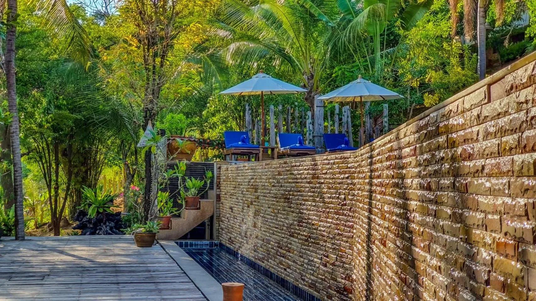 Swimming pool in Chaweng Park Place