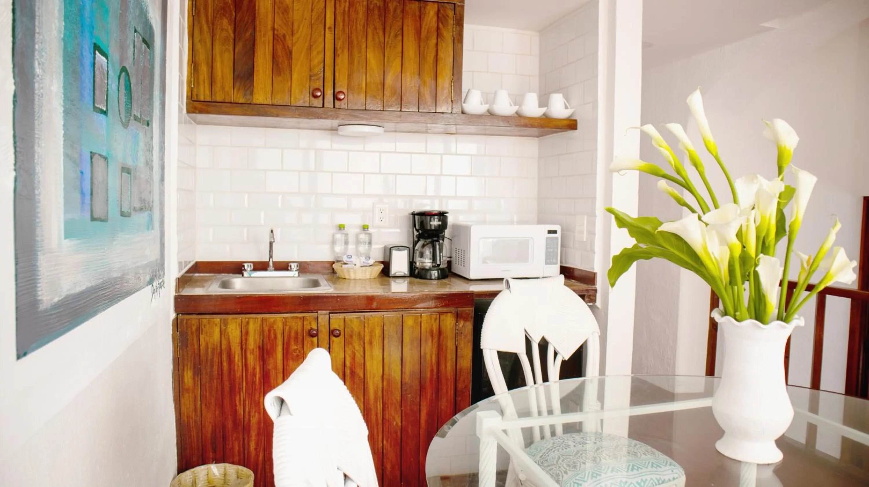 Dining area in Hotel Marina Resort & Beach Club