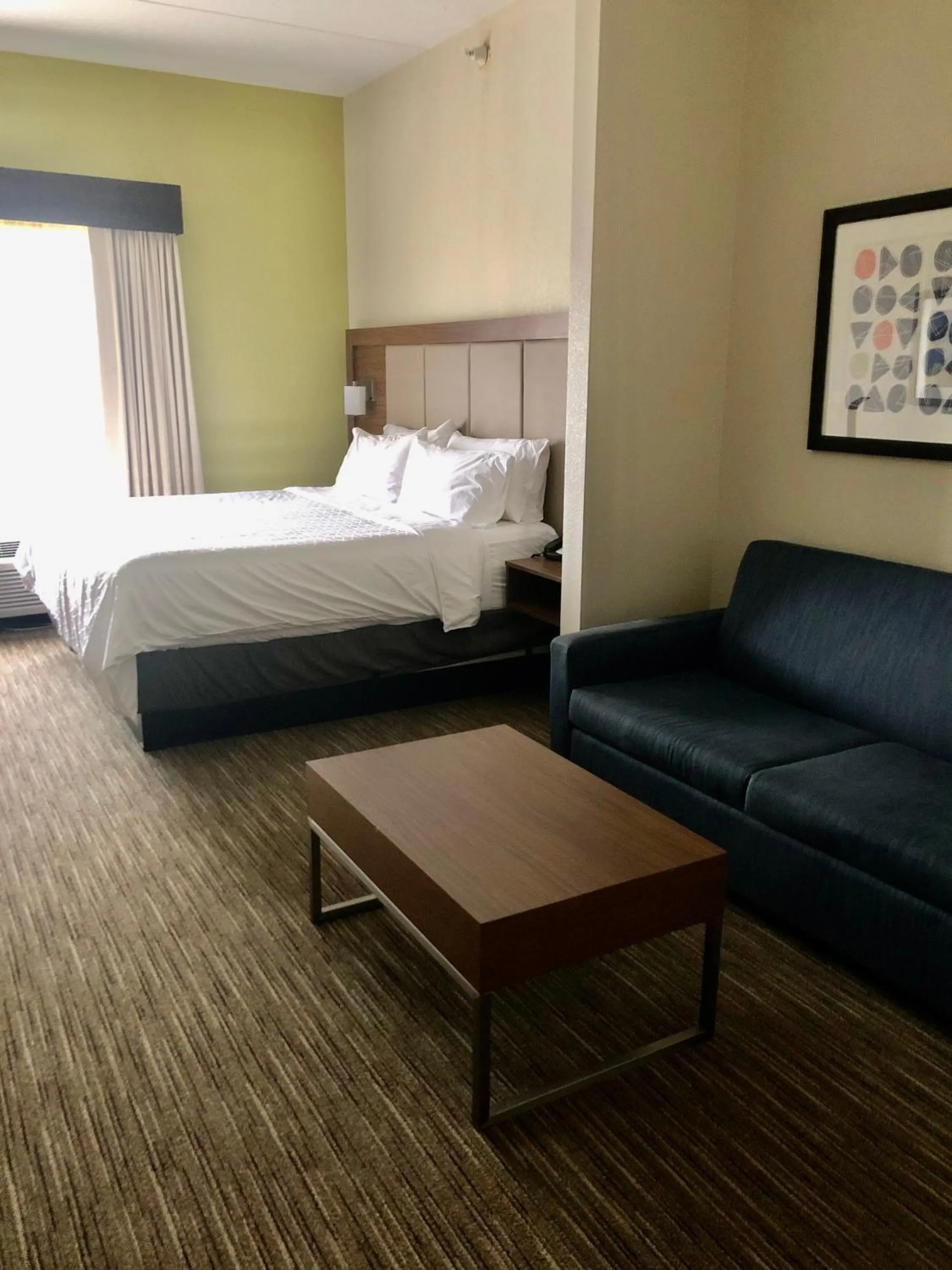 Bed in Holiday Inn Express & Suites Cedar Falls - Waterloo by IHG