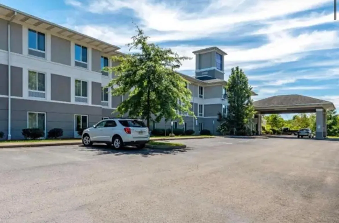 Sleep Inn & Suites Dunmore