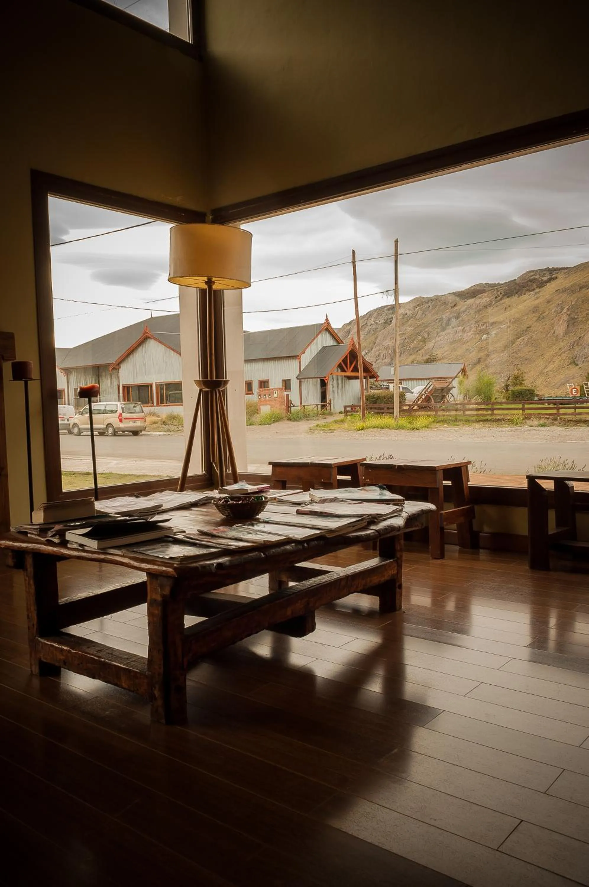 Communal lounge/ TV room in Hotel Poincenot