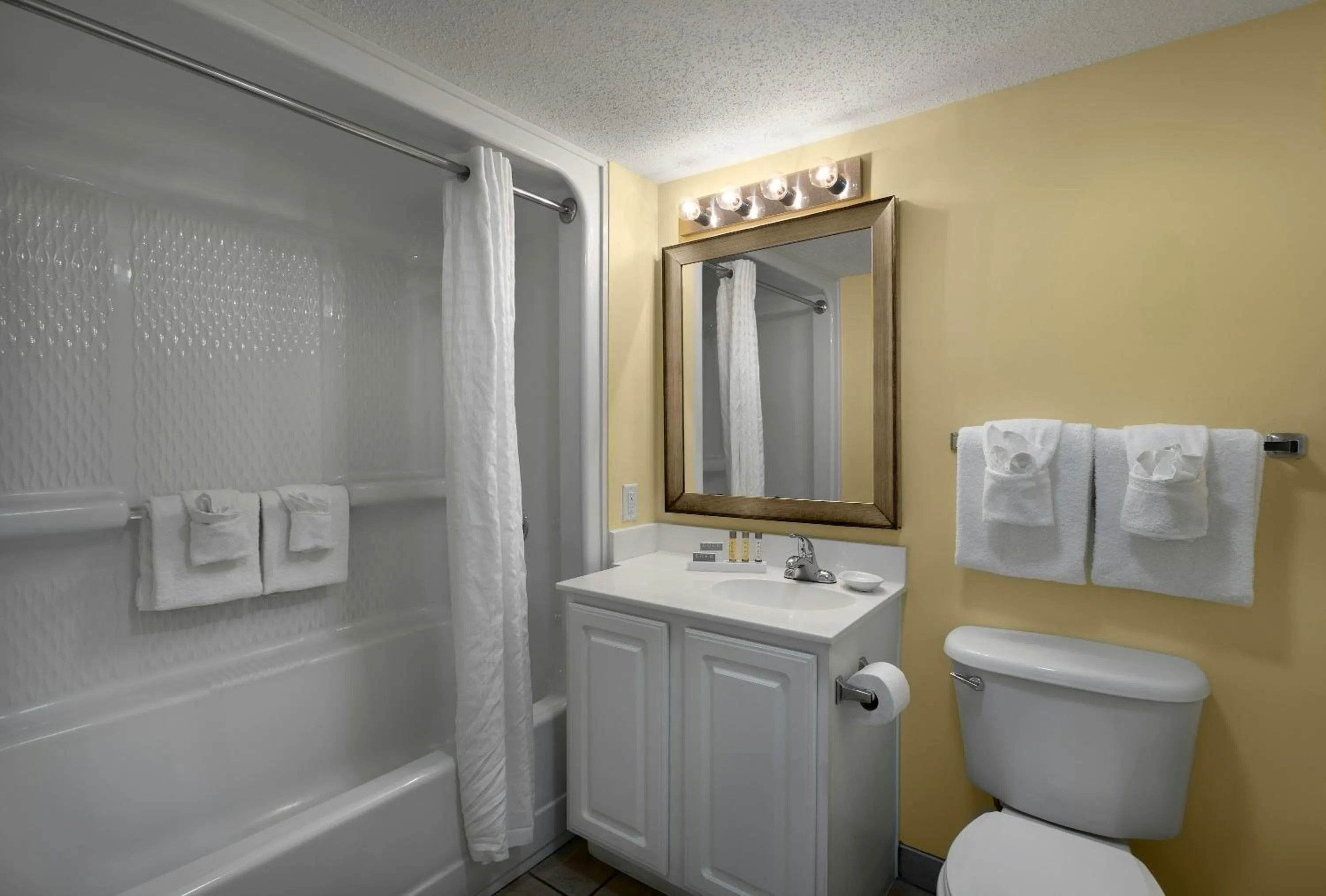 Bathroom in Paradise Resort