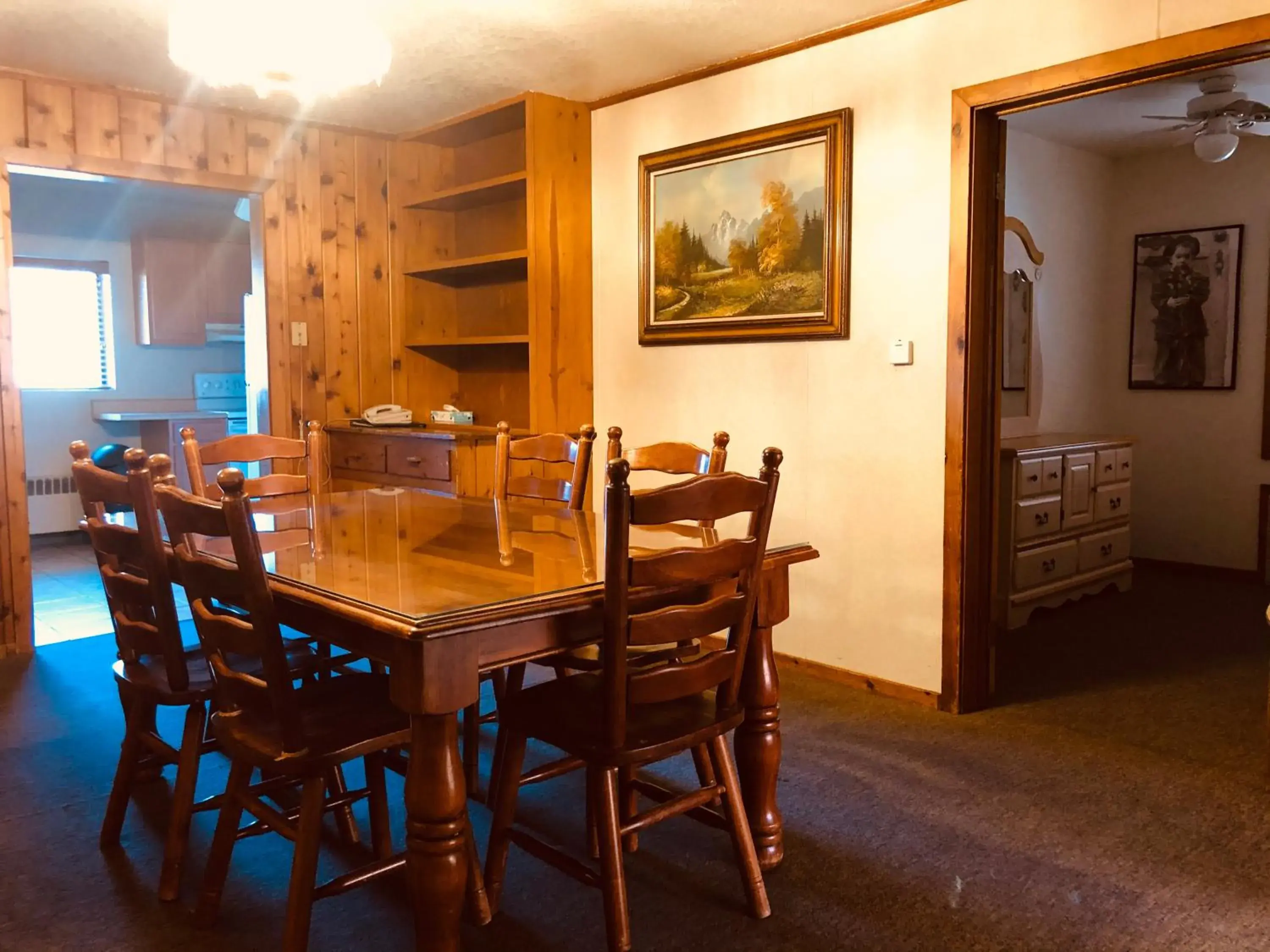 Four-Bedroom Apartment in Glenwood Springs Cedar Lodge Four-Bedroom Apartment in Glenwood Springs Cedar Lodge