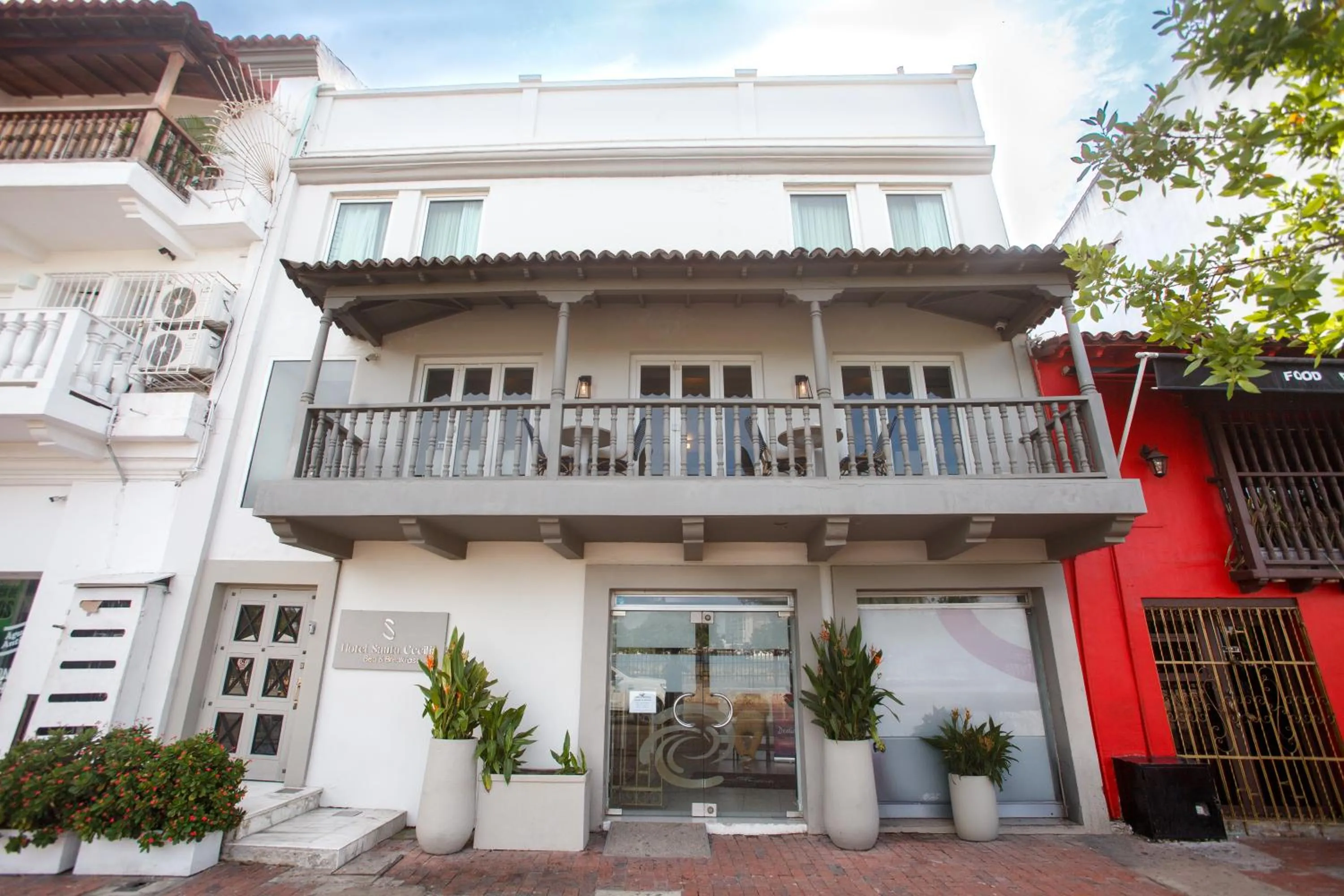 Property building in Hotel Santa Cecilia B&B