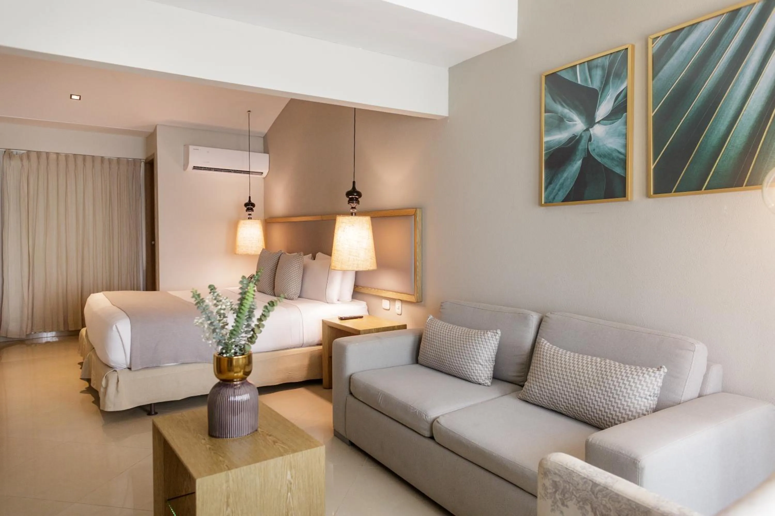 Photo of the whole room in Hotel Santa Cecilia B&B