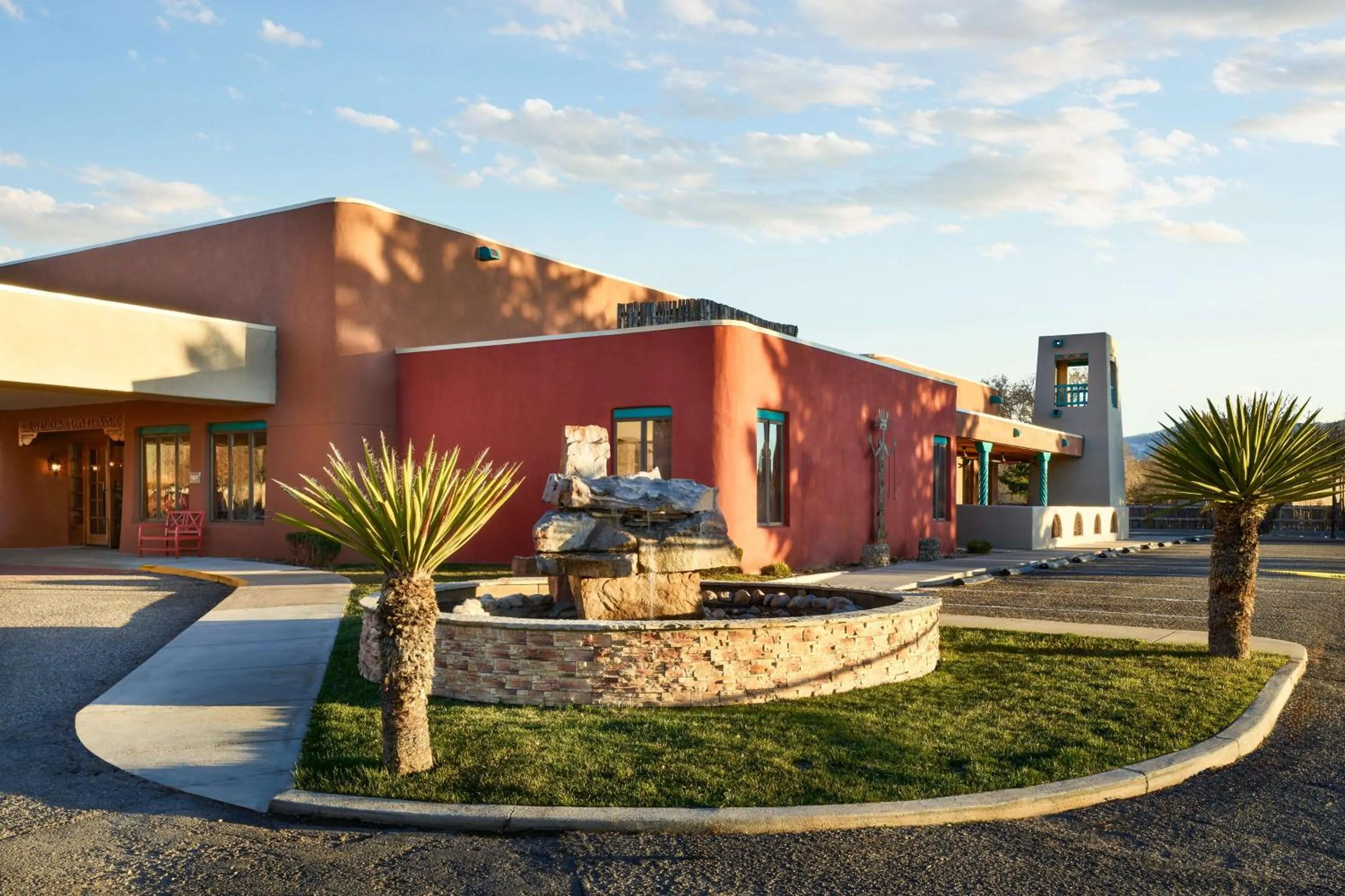 Property building in Hilton Tapestry Collection, Hotel Don Fernando De Taos