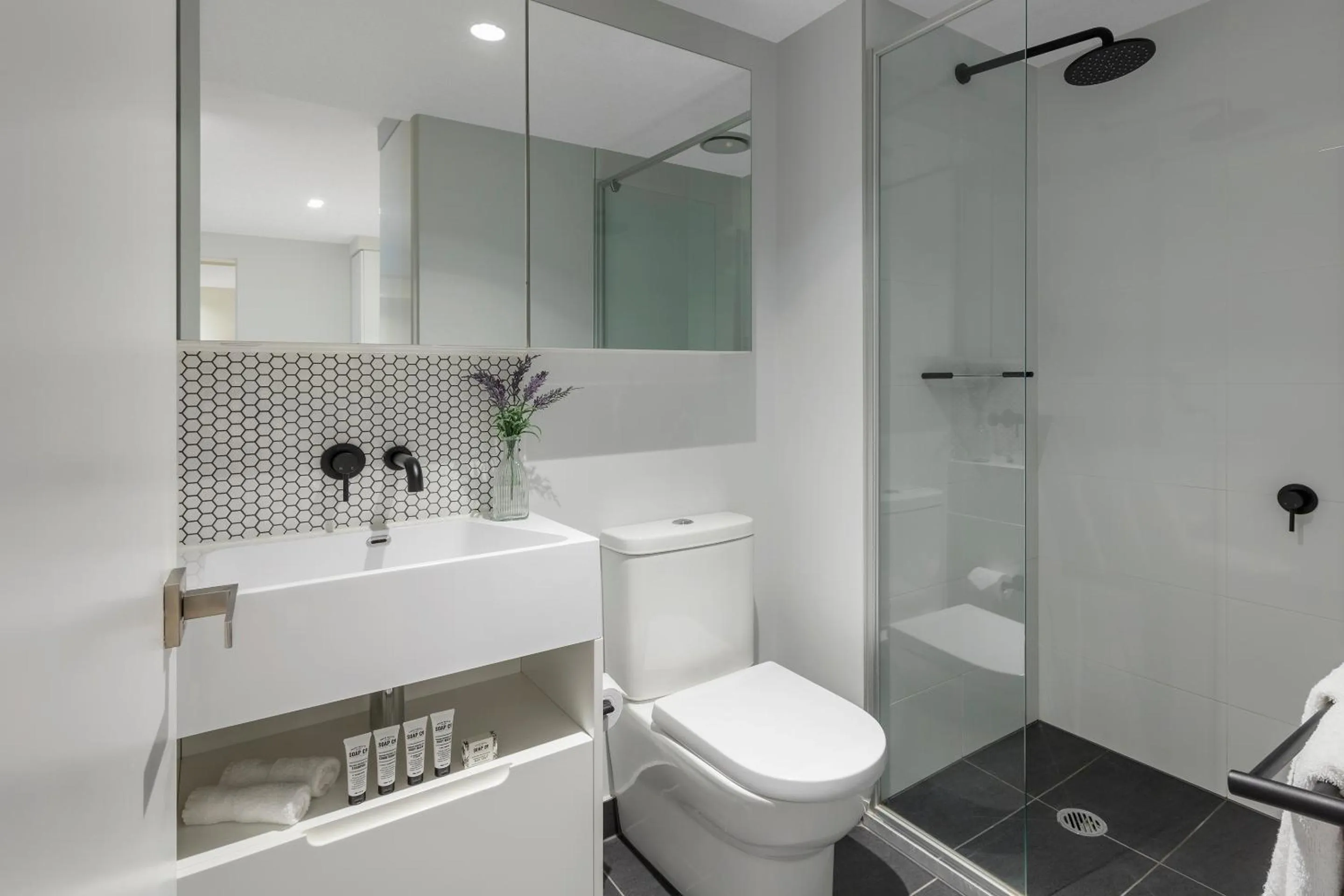 Shower in Imagine Lighthouse