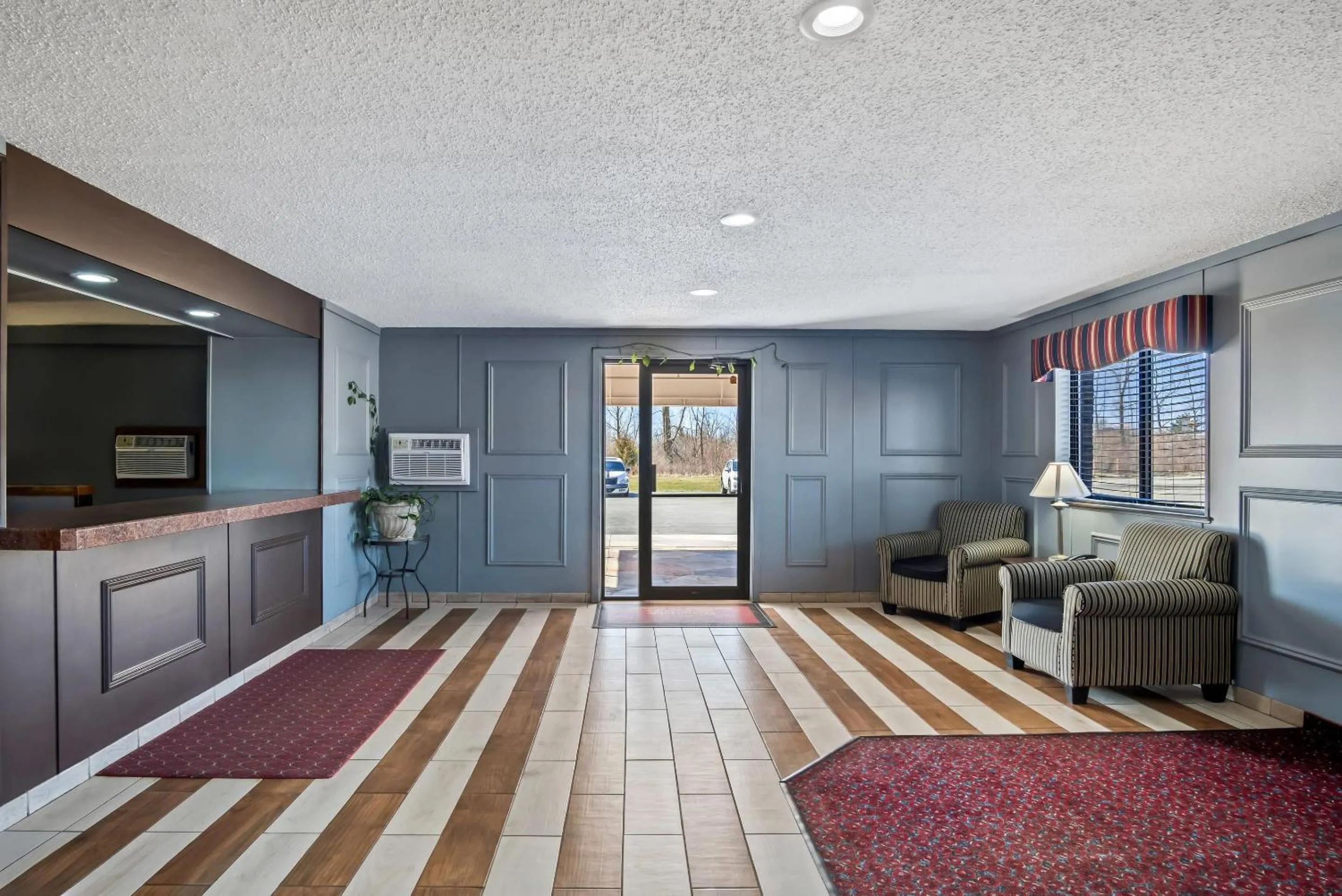 Lobby or reception in Econo Lodge Inn & Suites Auburn