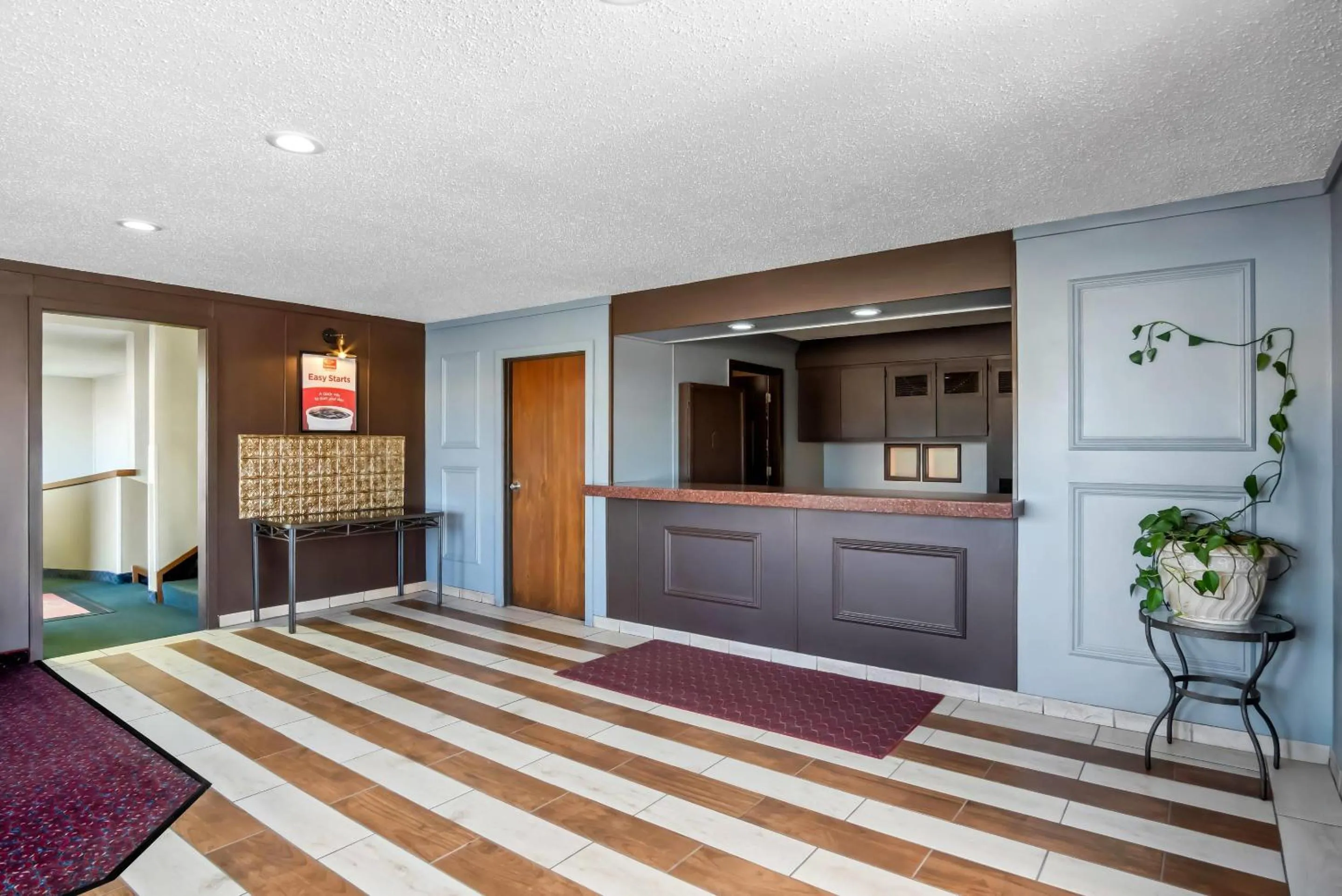 Lobby or reception in Econo Lodge Inn & Suites Auburn